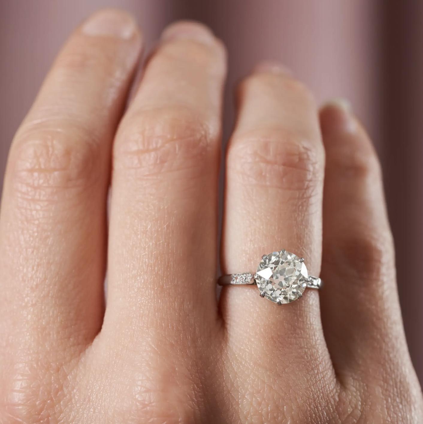 Bague en platine avec diamant solitaire de 2,54 carats en vente 5