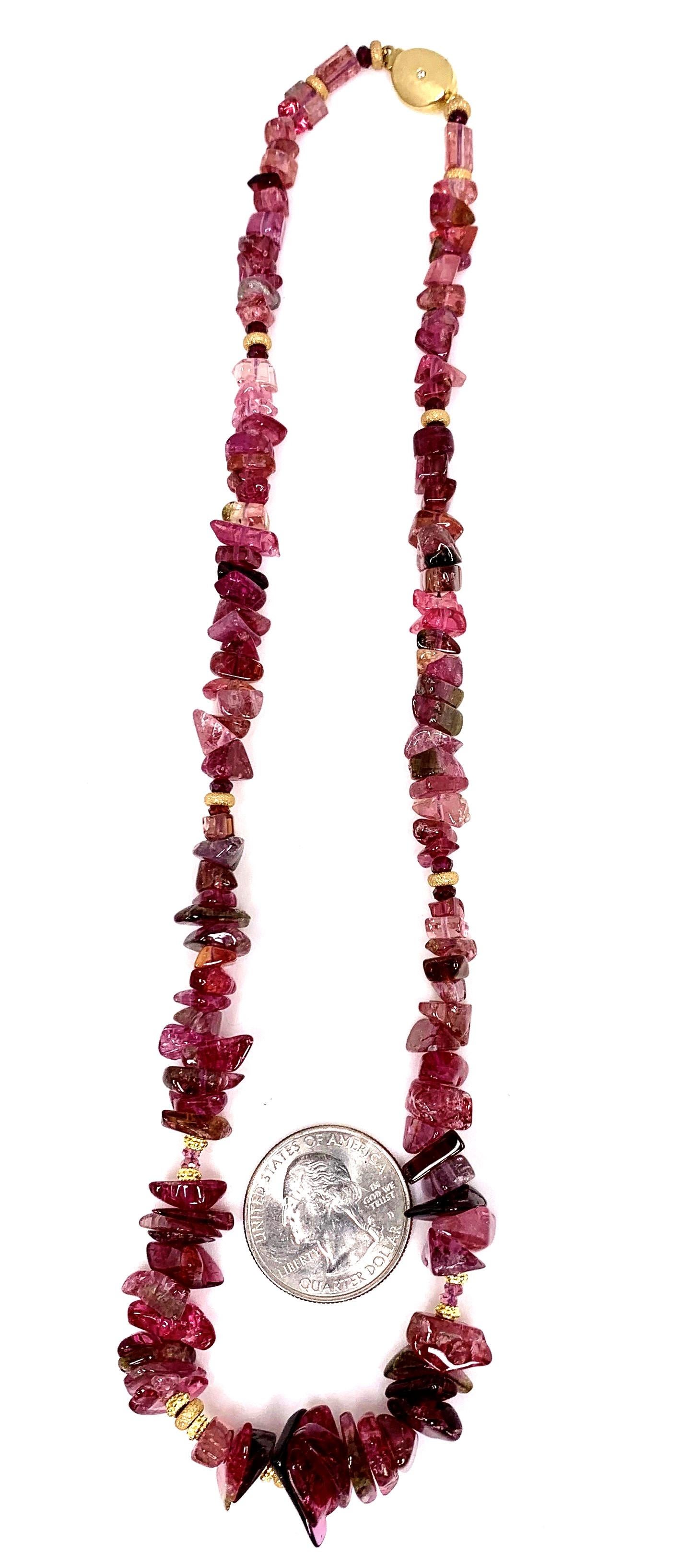 Red Tourmaline Beaded Necklace with Yellow Gold Accents, 254 Carats Total   In New Condition In Los Angeles, CA