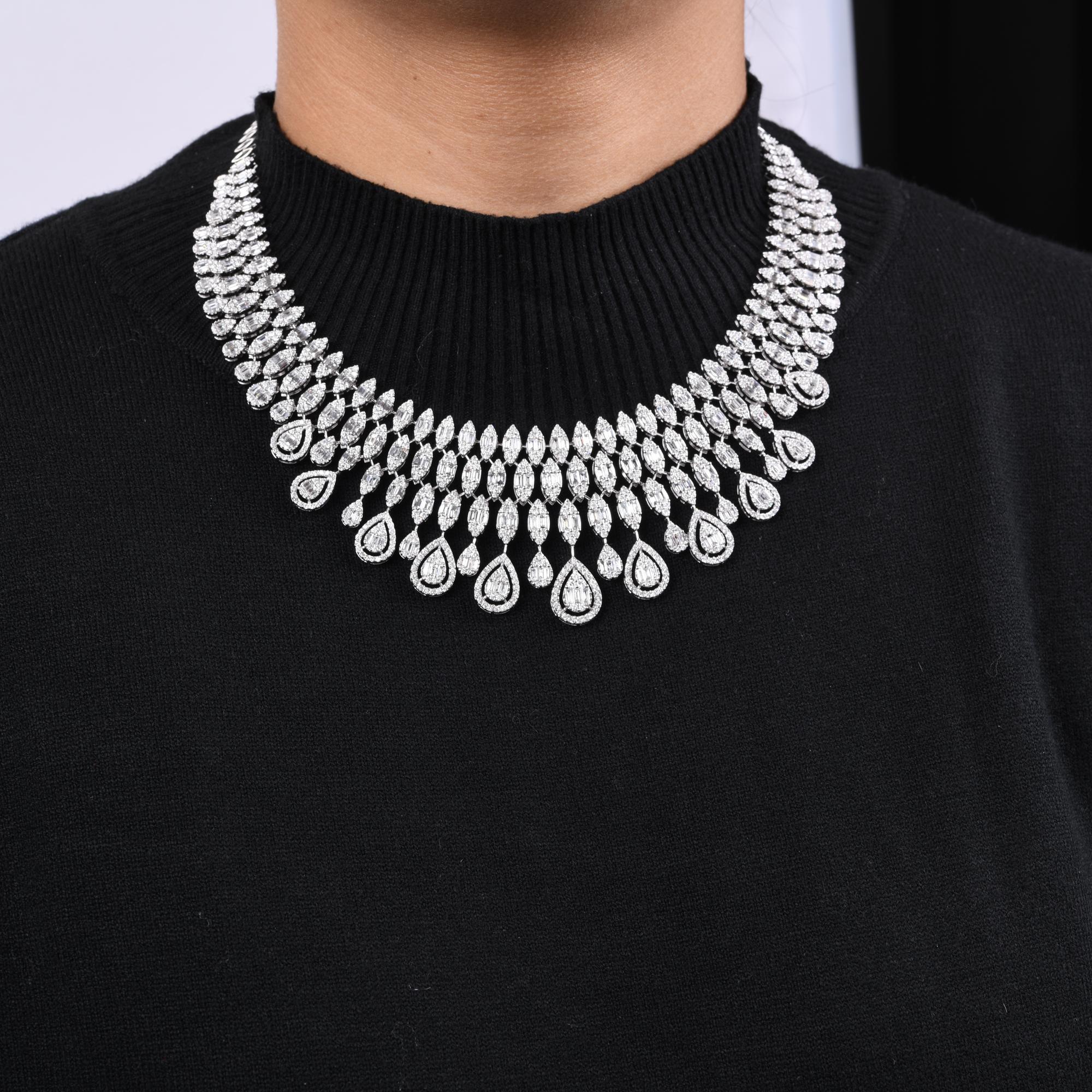 Baguette Cut 25.40 Carat SI/H Baguette Diamond Choker Necklace 18 Karat White Gold Jewelry For Sale