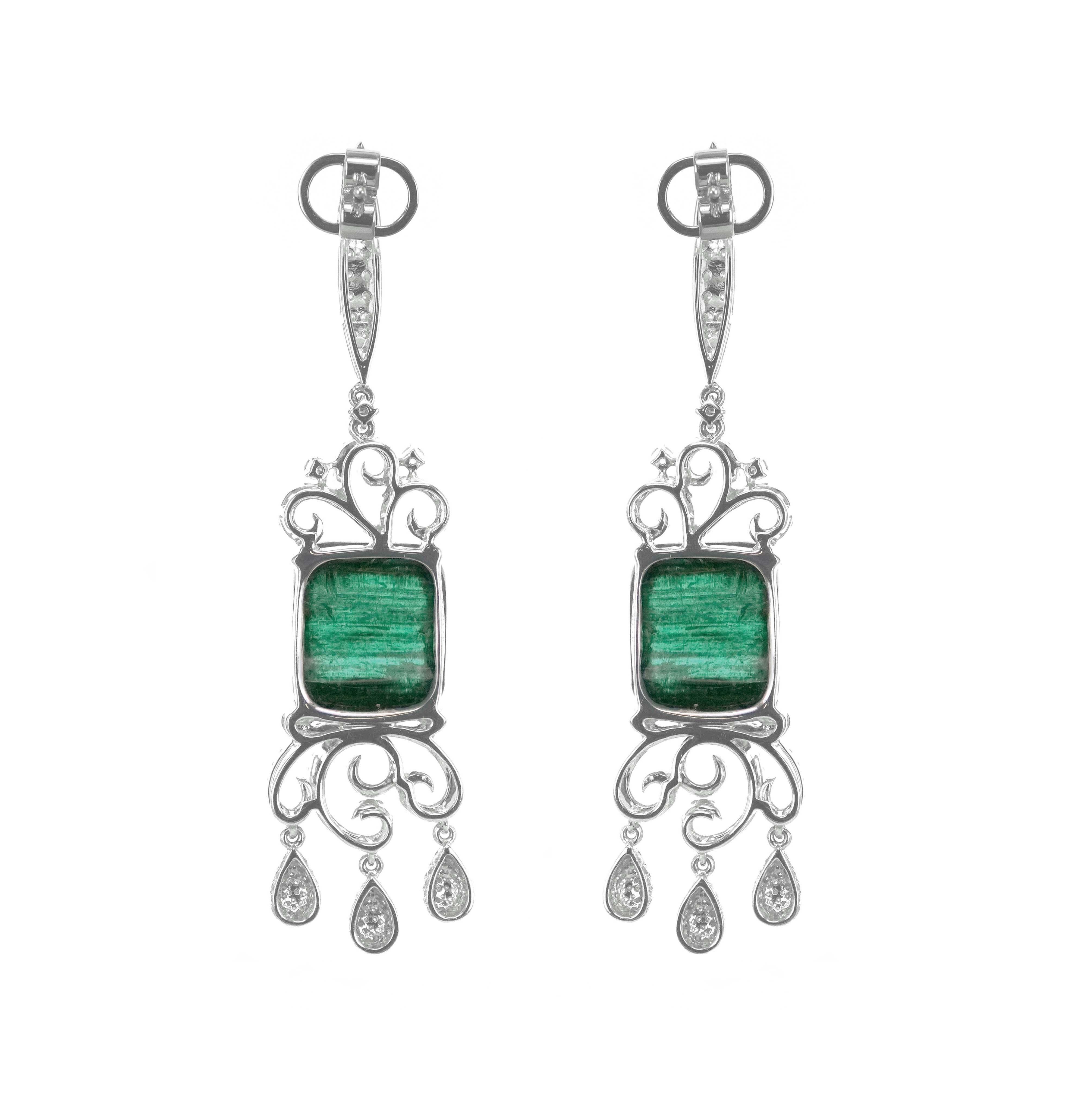 Art Nouveau 25.45 Carat Vivid Green Emerald Sugarloaf 1.78 Carat Diamond Dangle Earring For Sale