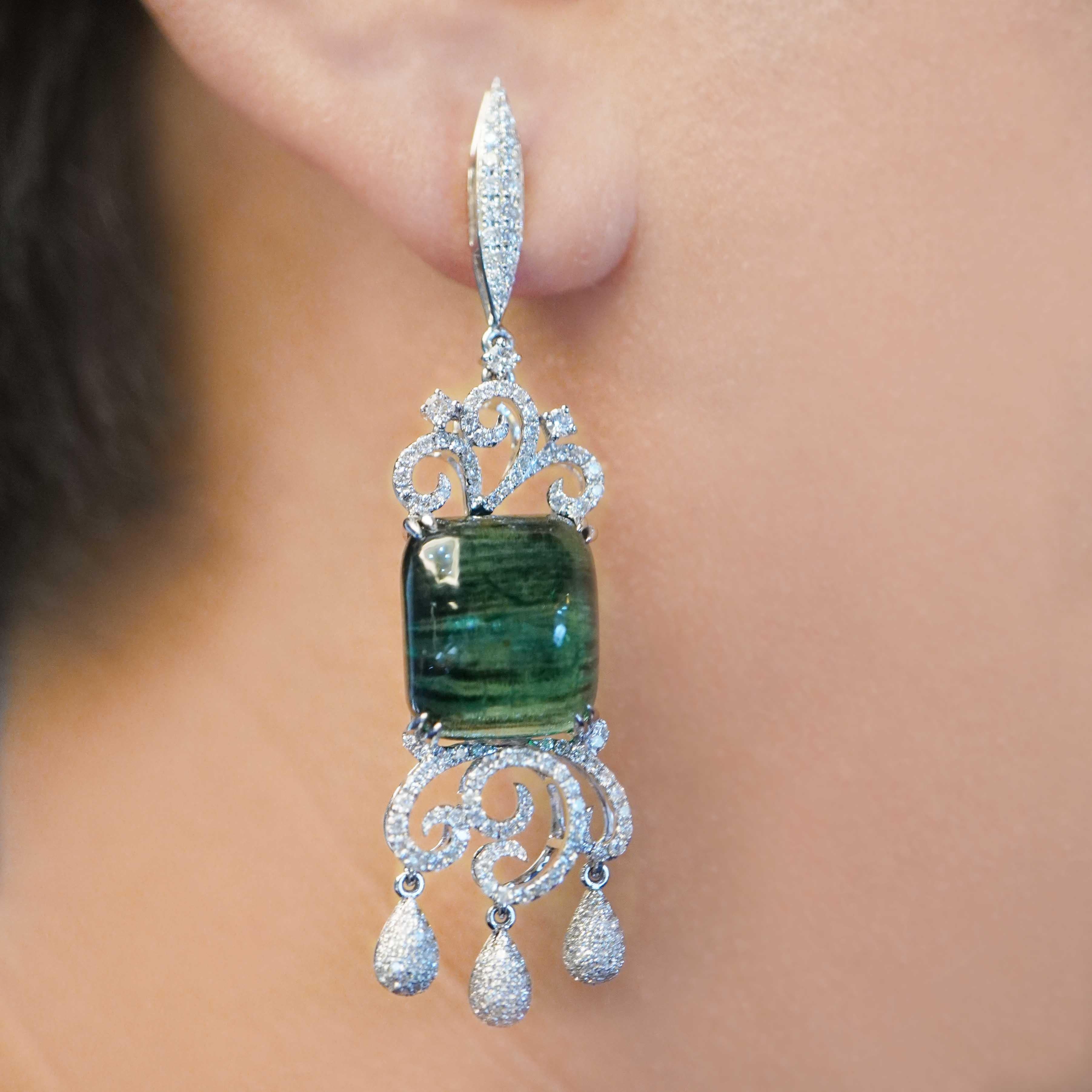25.45 Carat Vivid Green Emerald Sugarloaf 1.78 Carat Diamond Dangle Earring In New Condition For Sale In Hung Hom, HK