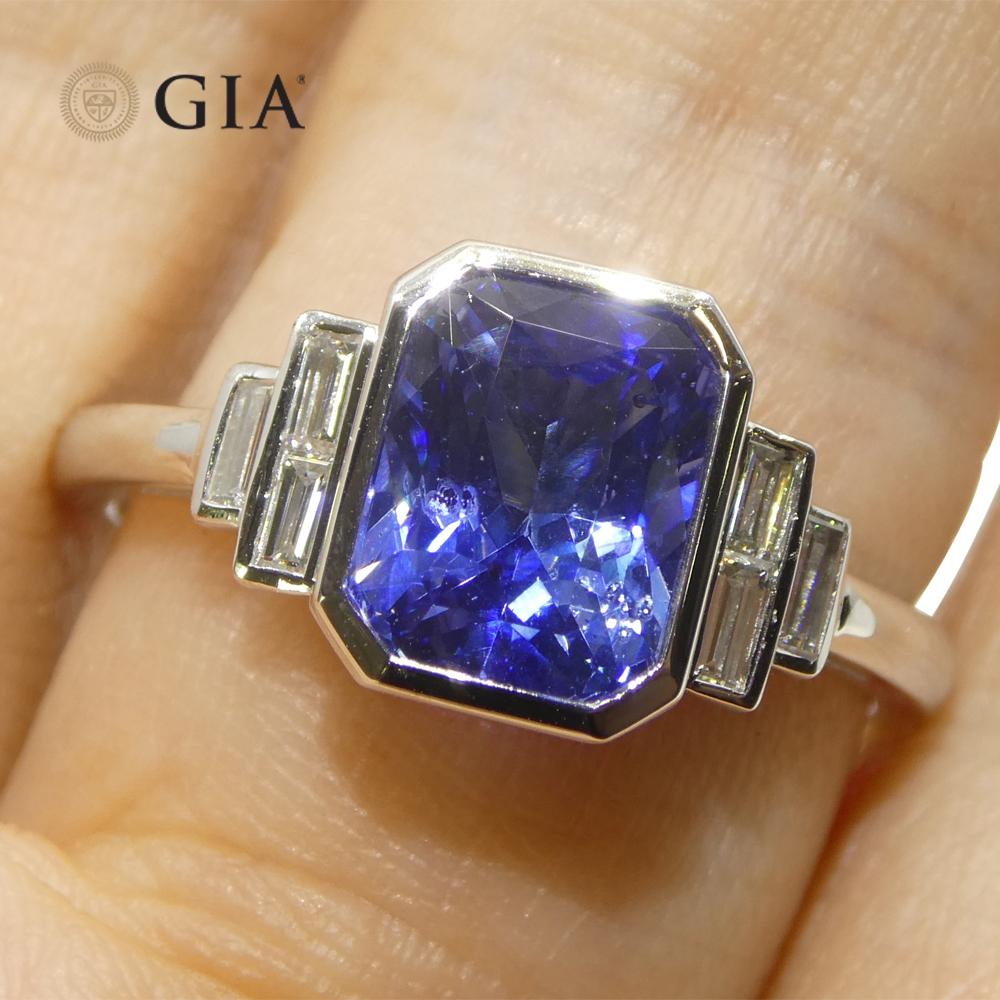 Bague en or blanc 18 carats sertie d'un saphir bleu 2,54 carats et de diamants, certifié GIA, Sri Lank en vente 7