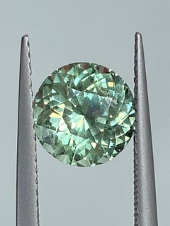 2,54 Karat Merelani Mint-Granat
