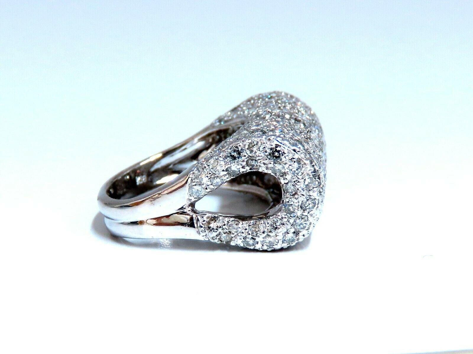 Faltbarer Ring

2.54ct Round Diamond Bead Set Ring 

Diamanten: Vs-2 Klarheit, G Farbe.

25 mm lang

12.8 mm breit

Tiefe des Rings 8mm

Größe 6,50

11.6 Gramm.

18kt Weißgold

$14000 Schätzung wird begleitet