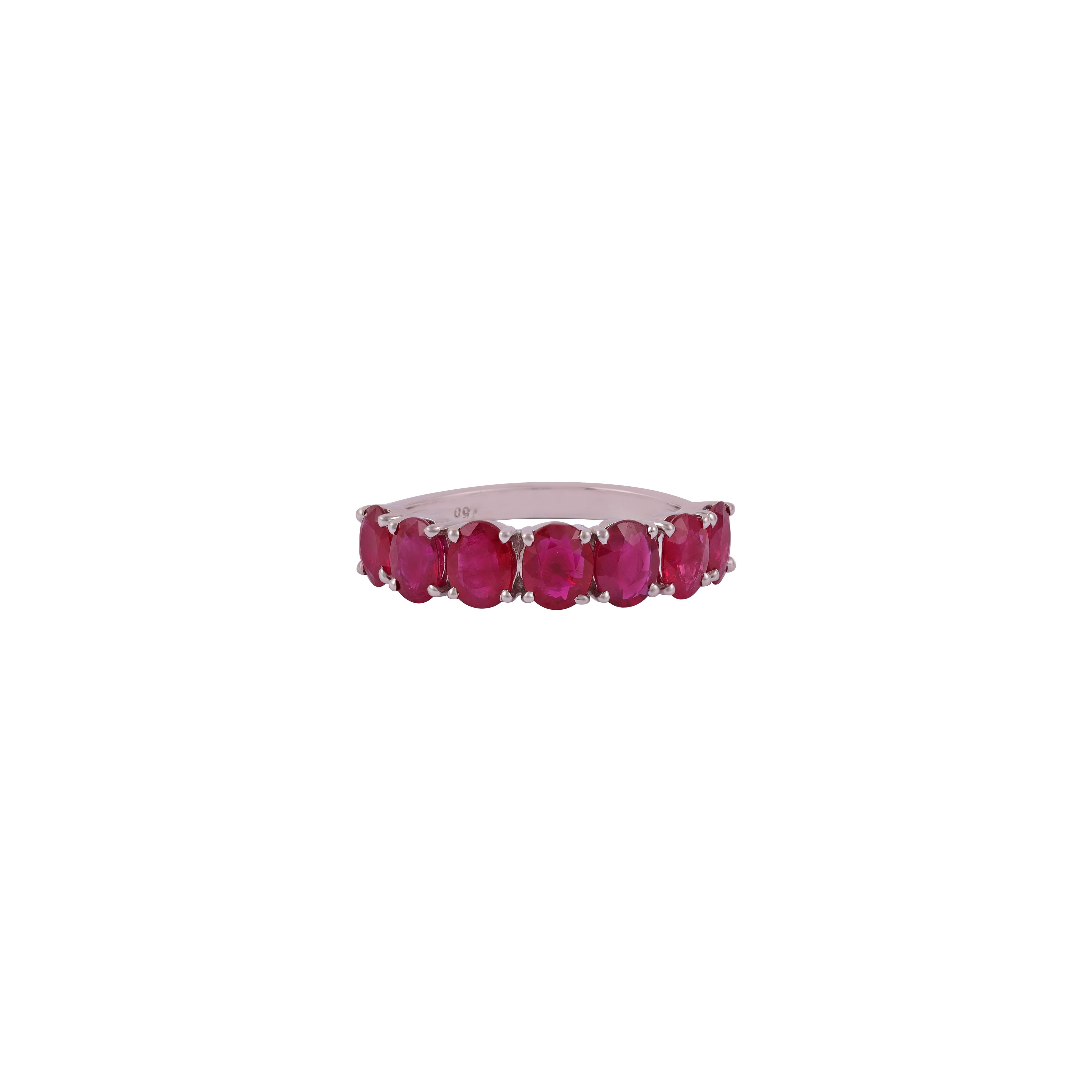 Mezzo rubino rotondo lavorato a mano  Banda
7 Rubino ovale - 2,55 carati
Oro rosa 18 carati - 3,00 grammi


Servizi personalizzati
Il ridimensionamento è disponibile.
Richiesta di personalizzazione