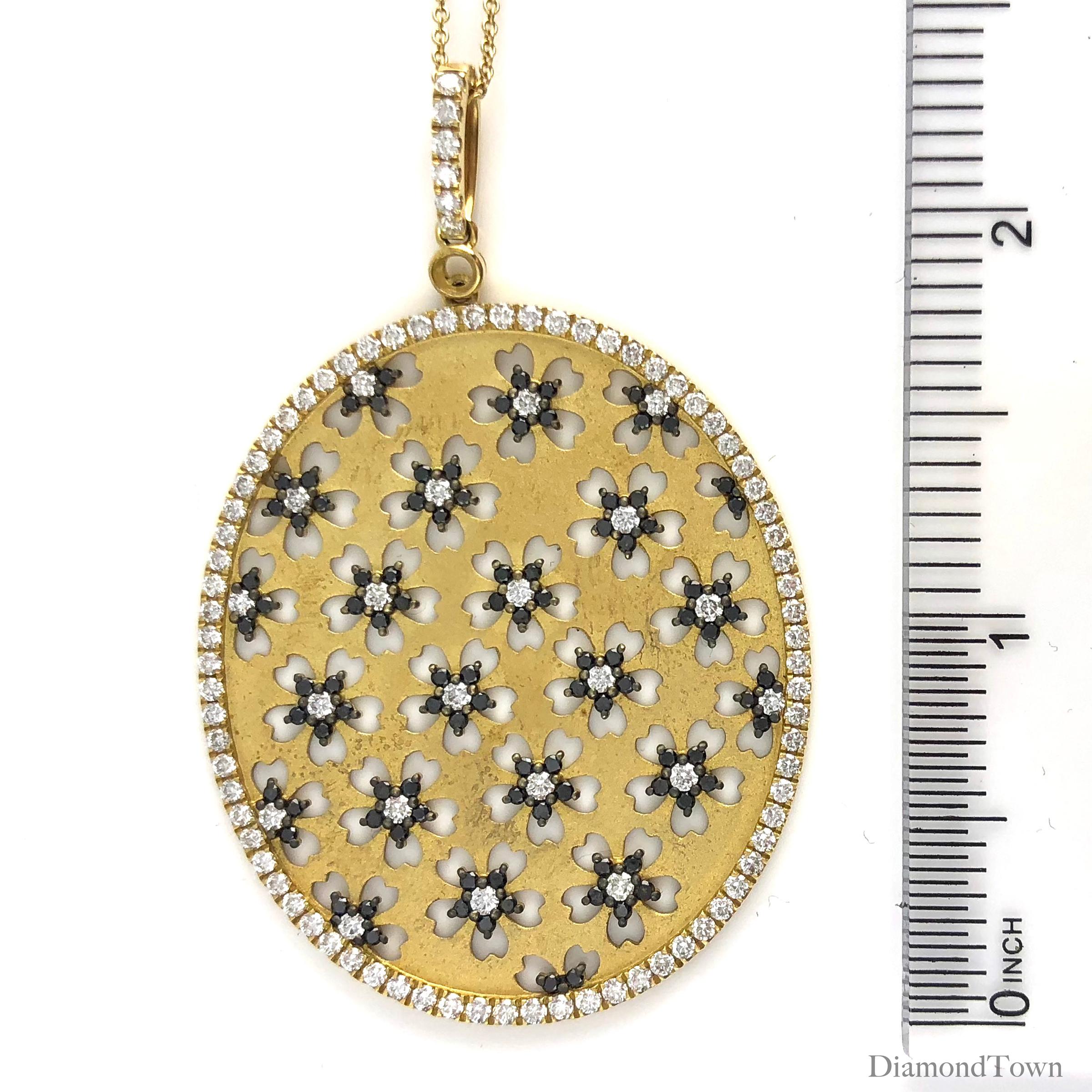 2.55 Carat Diamond and Black Diamond Flower Oval Pendant in 18 Karat Yellow Gold In New Condition In New York, NY