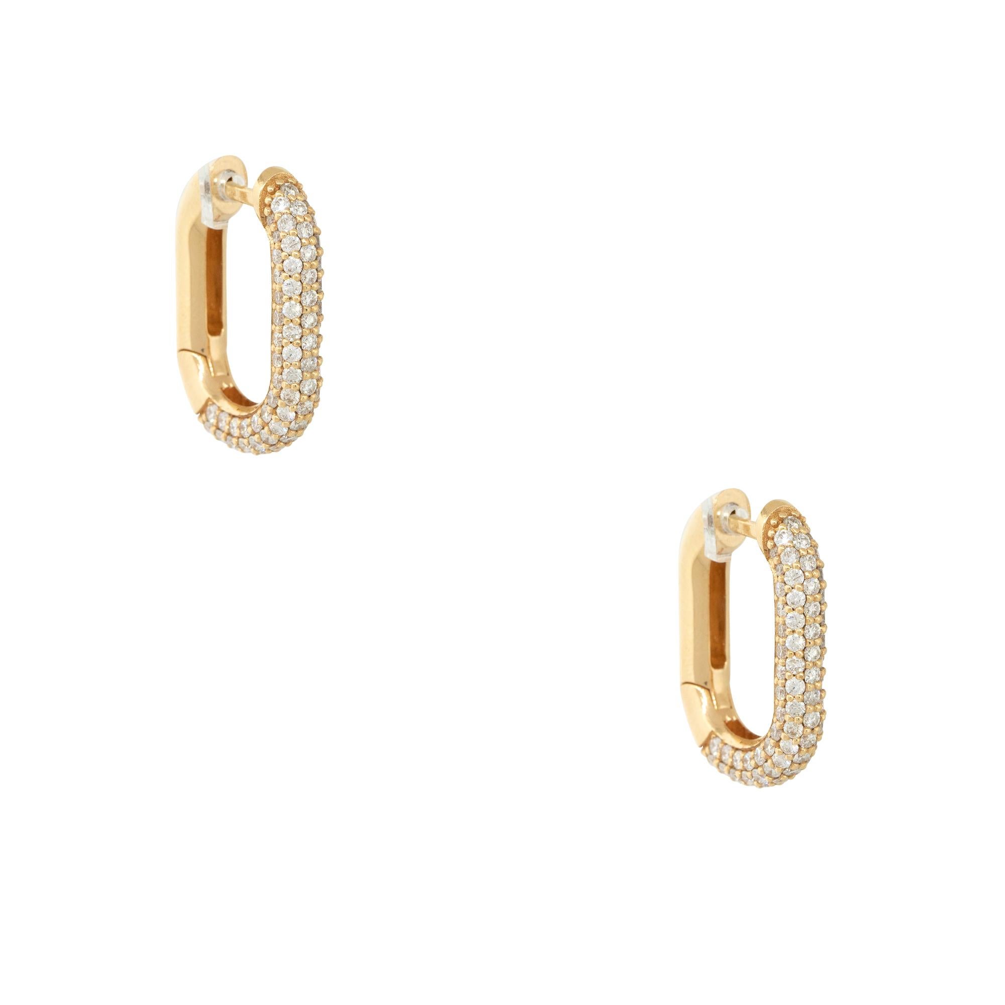 2,55 Karat Diamant-Röhren-Ohrringe 18 Karat auf Lager (Moderne)