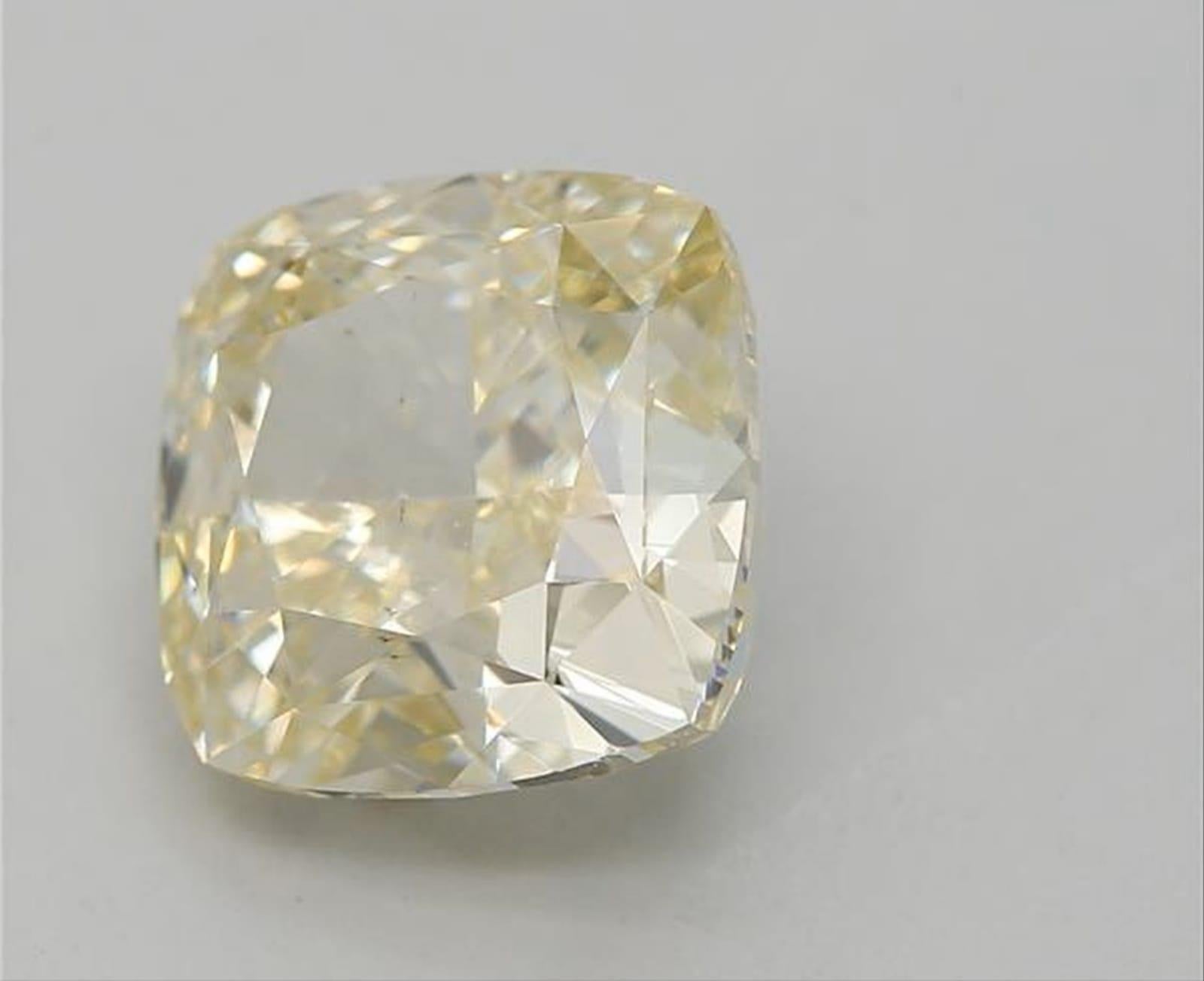 2.55 Carat Fancy Light Brownish Greenish Yellow Cushion diamond GIA Certified In New Condition For Sale In Kowloon, HK
