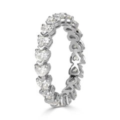 2.55 Carat Heart Shape Band Brilliant White 18K Gold Modern Nobility Signature