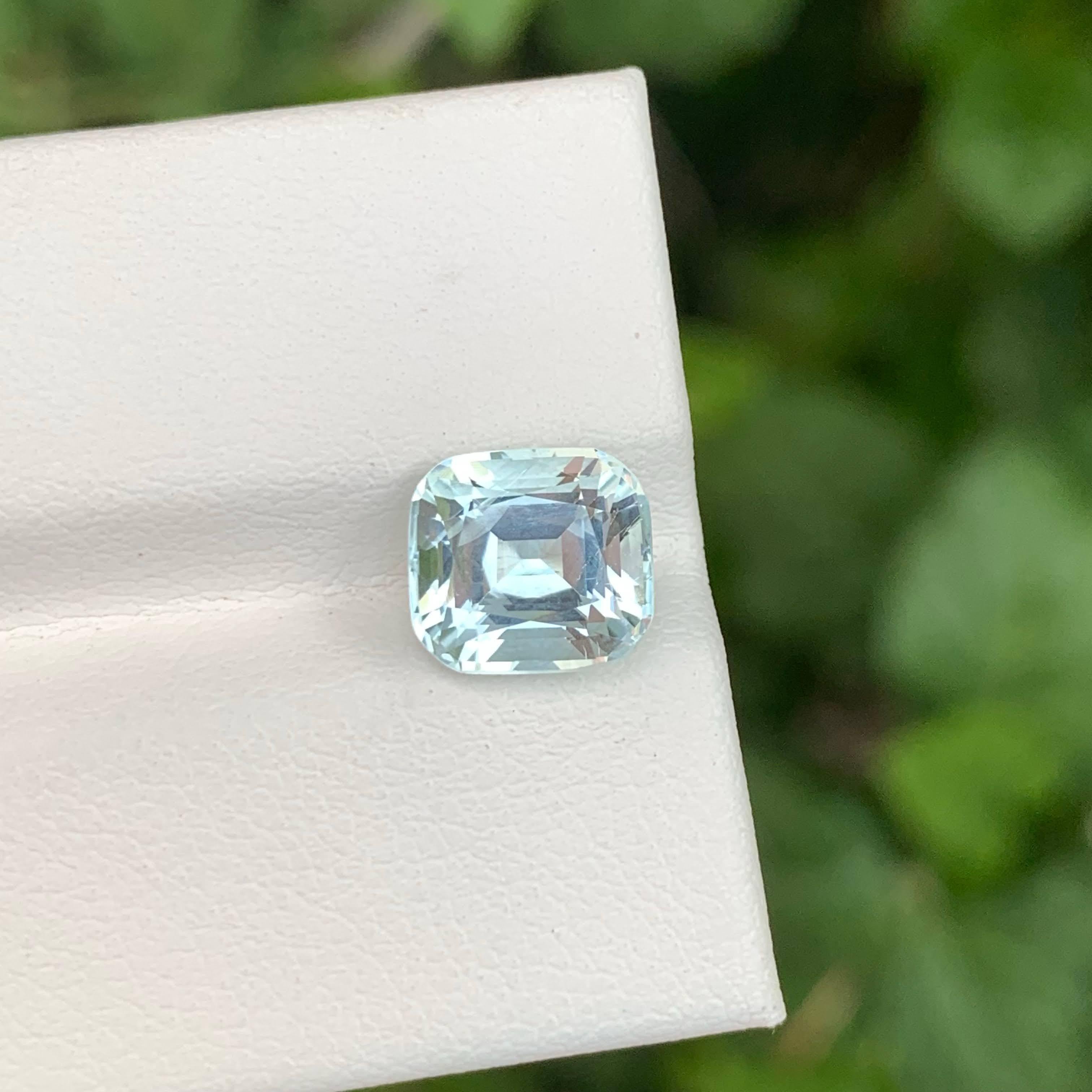 2.55 Carat Loose Light Blue Aquamarine Stone Cushion Cut Natural Pakistani Gem In New Condition For Sale In Bangkok, TH