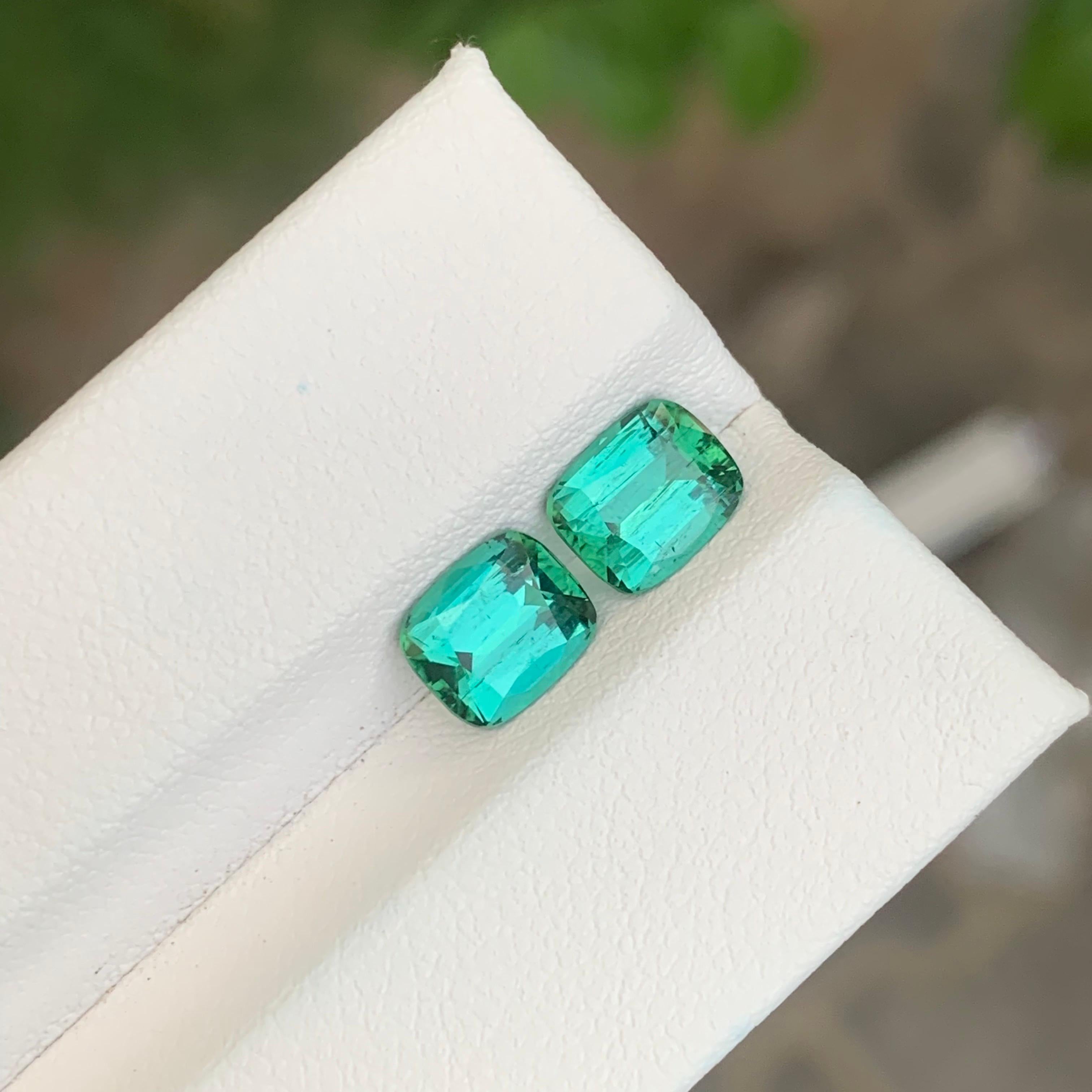 2.55 Carat Natural Blue Green Tourmaline Pair Loose Gemstone For Earrings In New Condition For Sale In Peshawar, PK