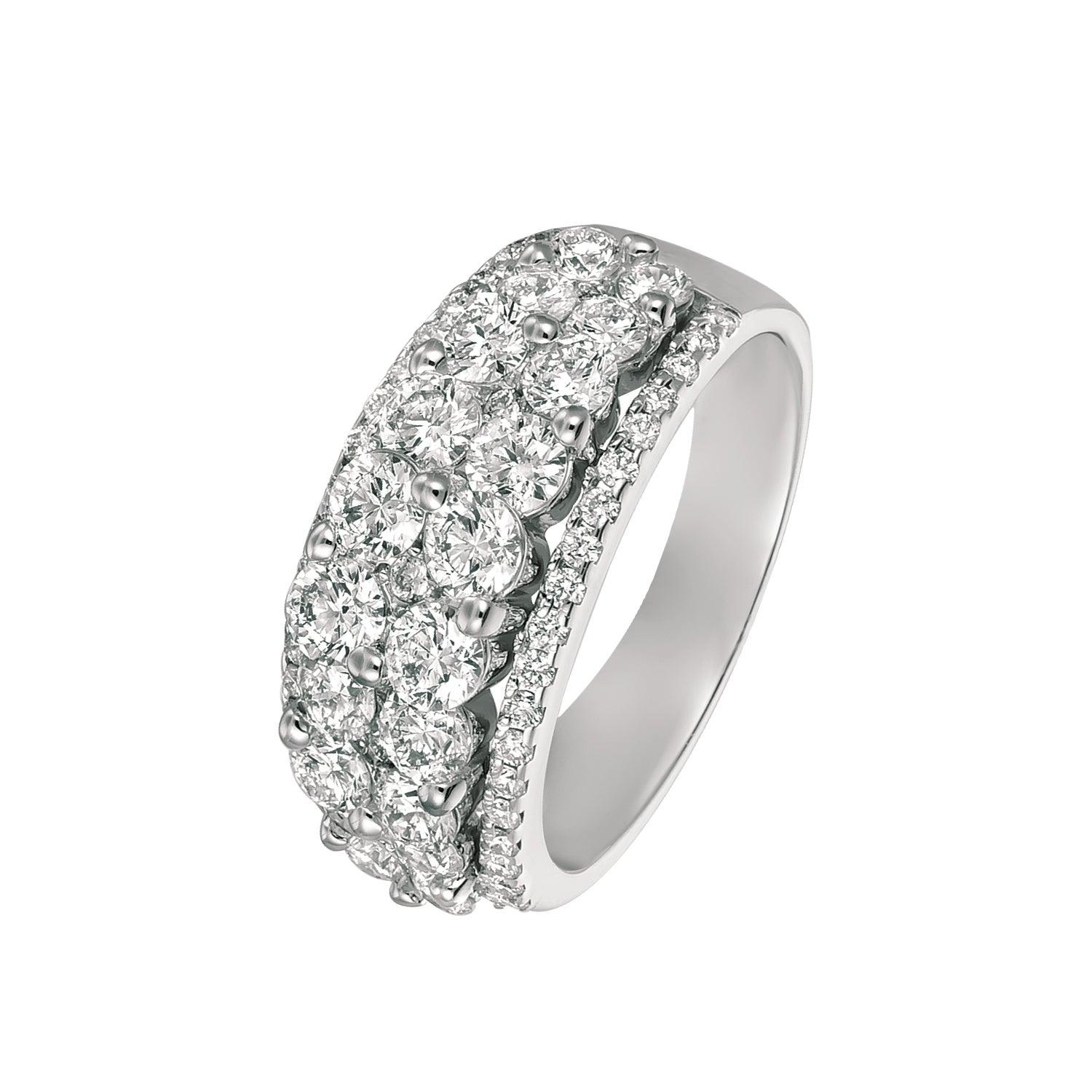 For Sale:  2.55 Carat Natural Diamond Ring Band G SI 14 Karat White Gold 4