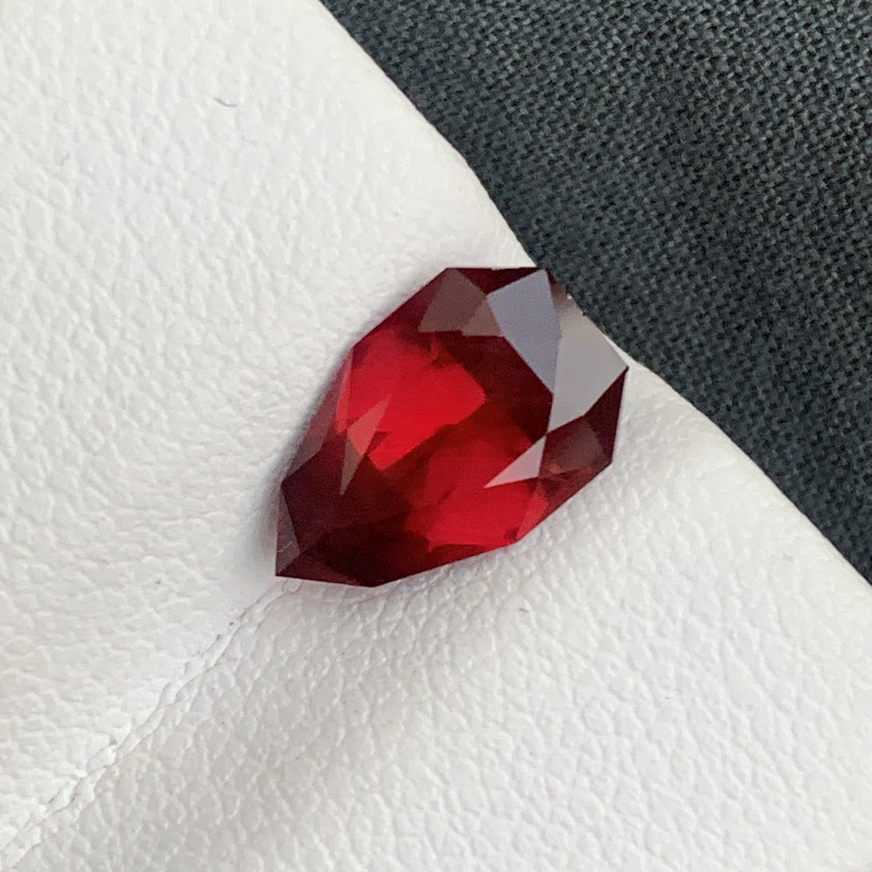 garnet natural shape