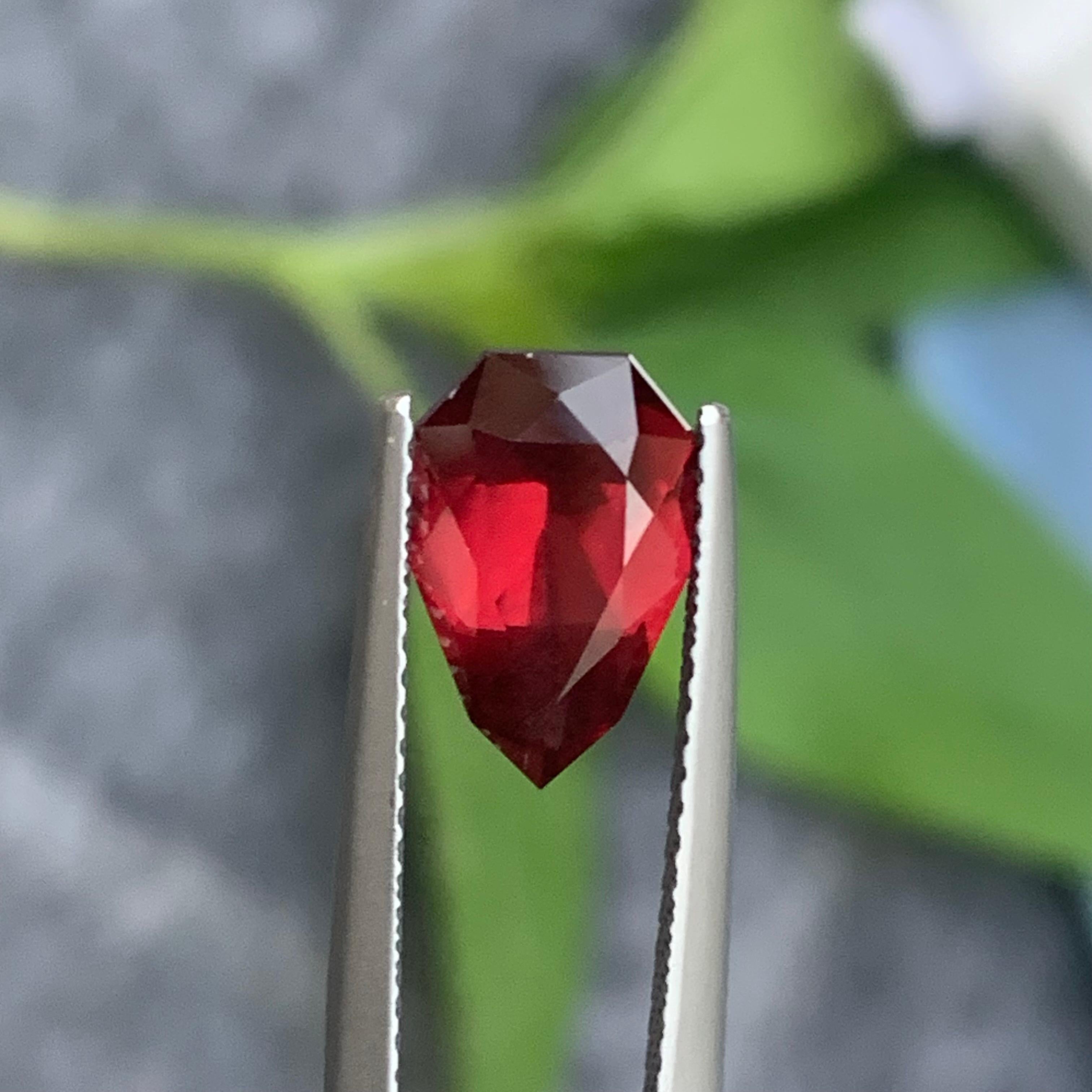 Women's or Men's 2.55 Carat Natural Faceted Red Rhodolite Garnet Tear Shape For Jewelry Making For Sale