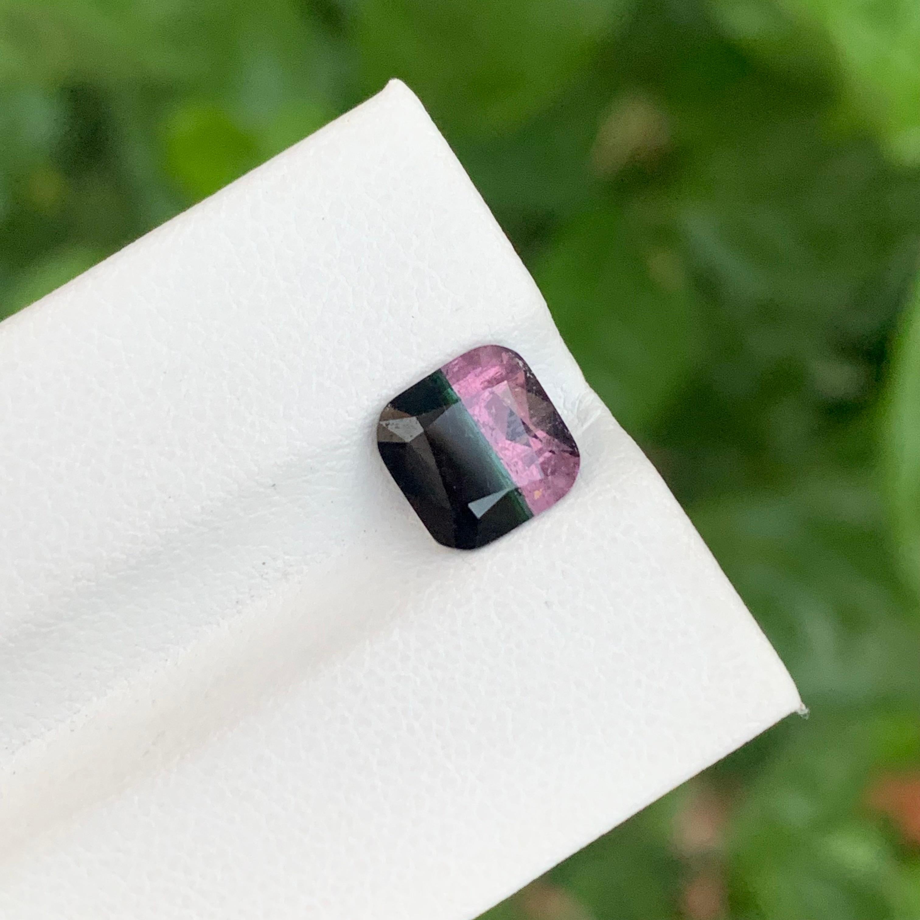 2,55 quilates de turmalina bicolor natural suelta en forma de cojín para anillo Artes y manualidades en venta