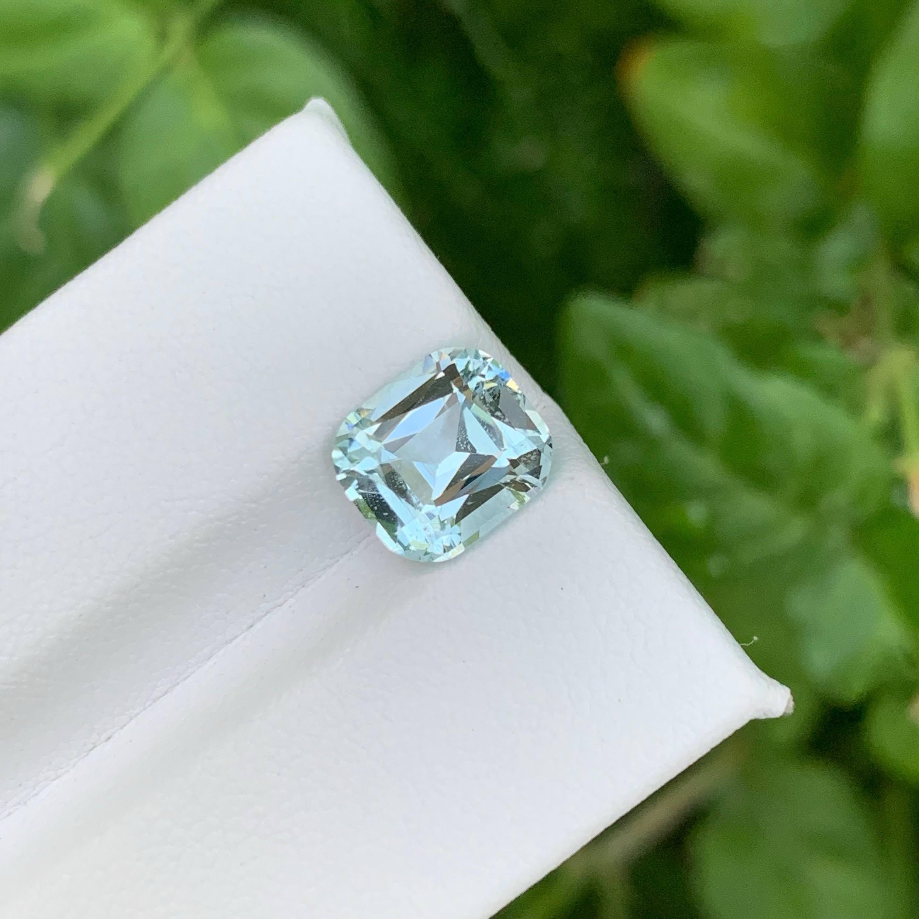2.55 carati di acquamarina azzurra naturale sfusa, taglio a cuscino, gemma pakistana in vendita 5