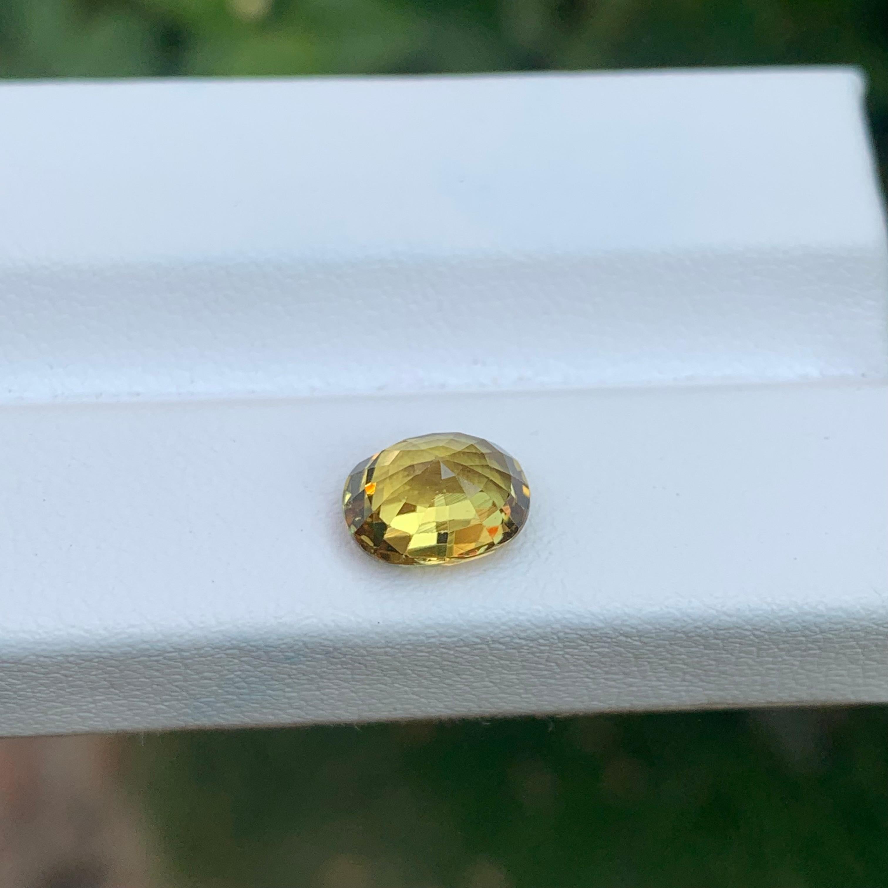 2.55 Carat Natural Loose Mali Garnet Oval Shape Gemstone im Zustand „Neu“ im Angebot in Peshawar, PK