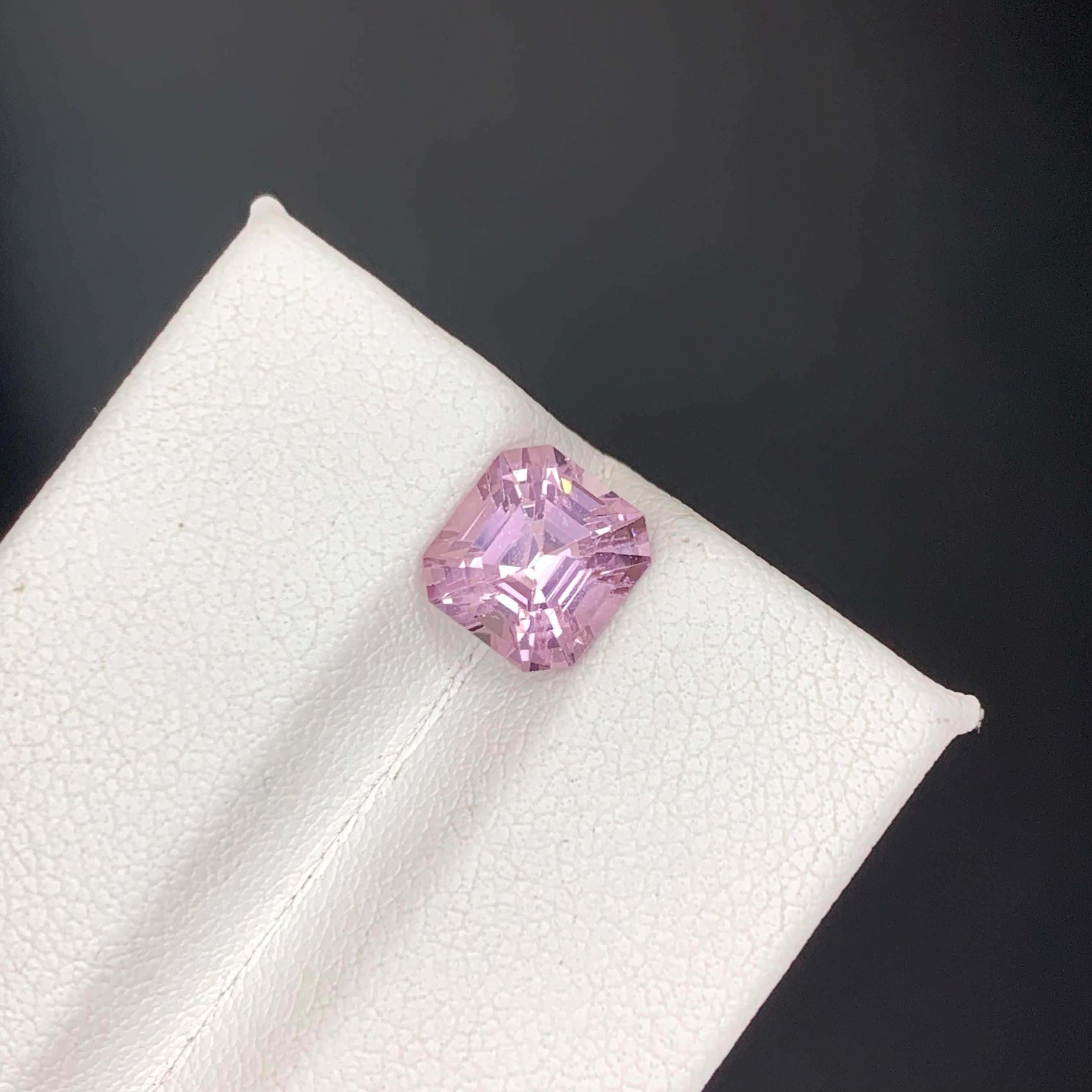 2.55 Karat Natürlicher Loser Rosa Spinell Stein Kissenschliff Tansanischer Edelstein im Zustand „Neu“ im Angebot in Bangkok, TH