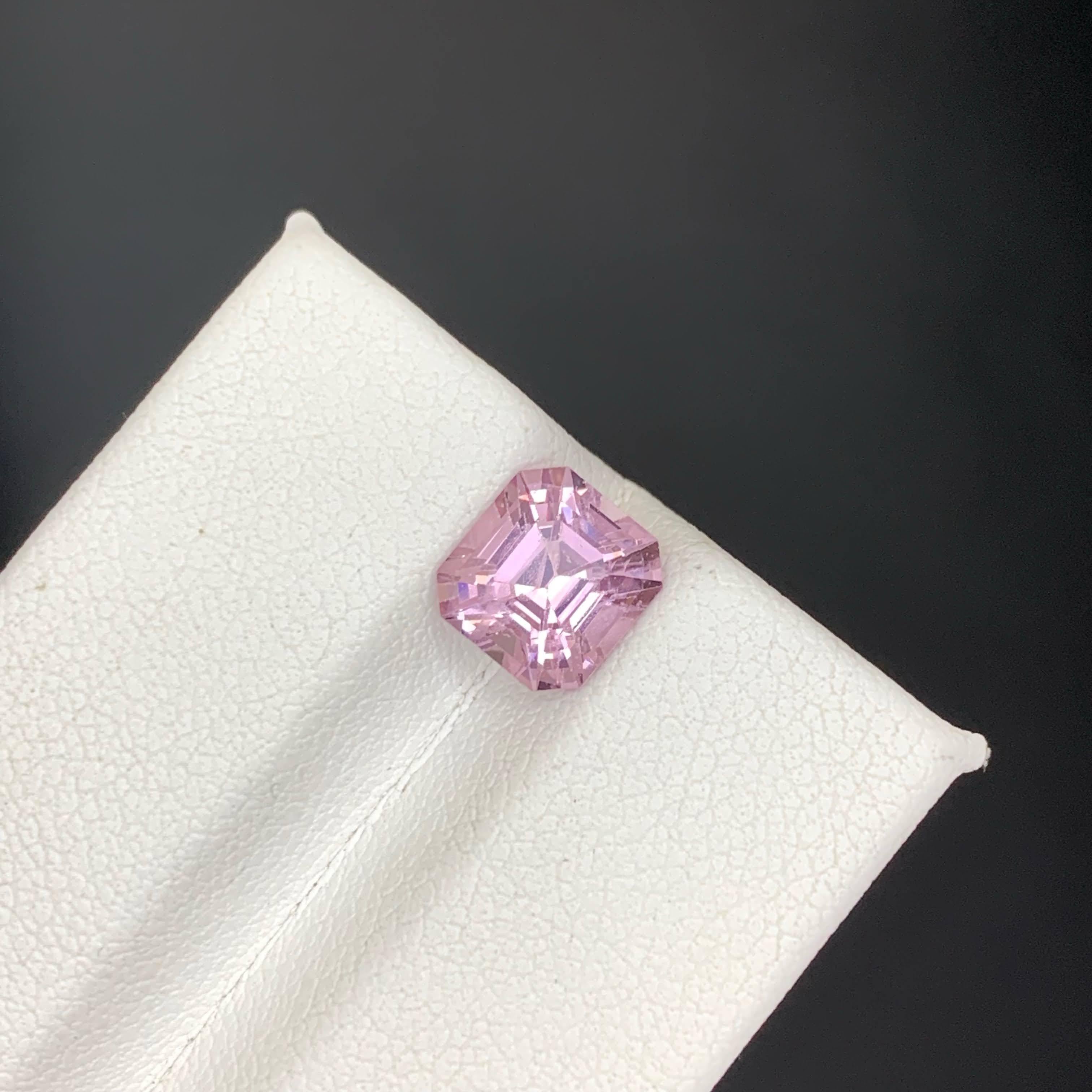 2.55 Karat Natürlicher Loser Rosa Spinell Stein Kissenschliff Tansanischer Edelstein für Damen oder Herren im Angebot