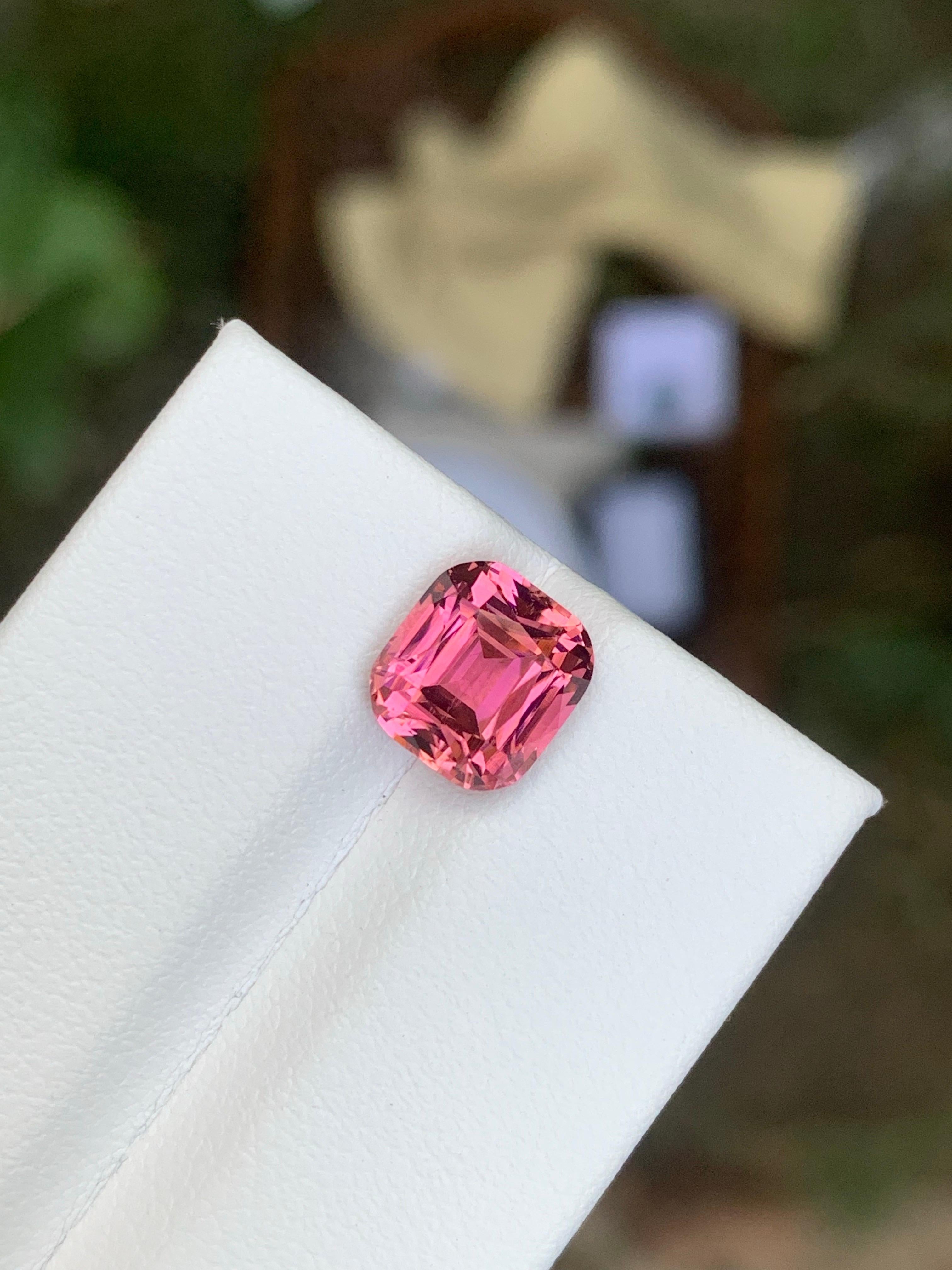 2,55 carati di tormalina rosa naturale sciolta con taglio a cuscino dall'Afghanistan in vendita 3