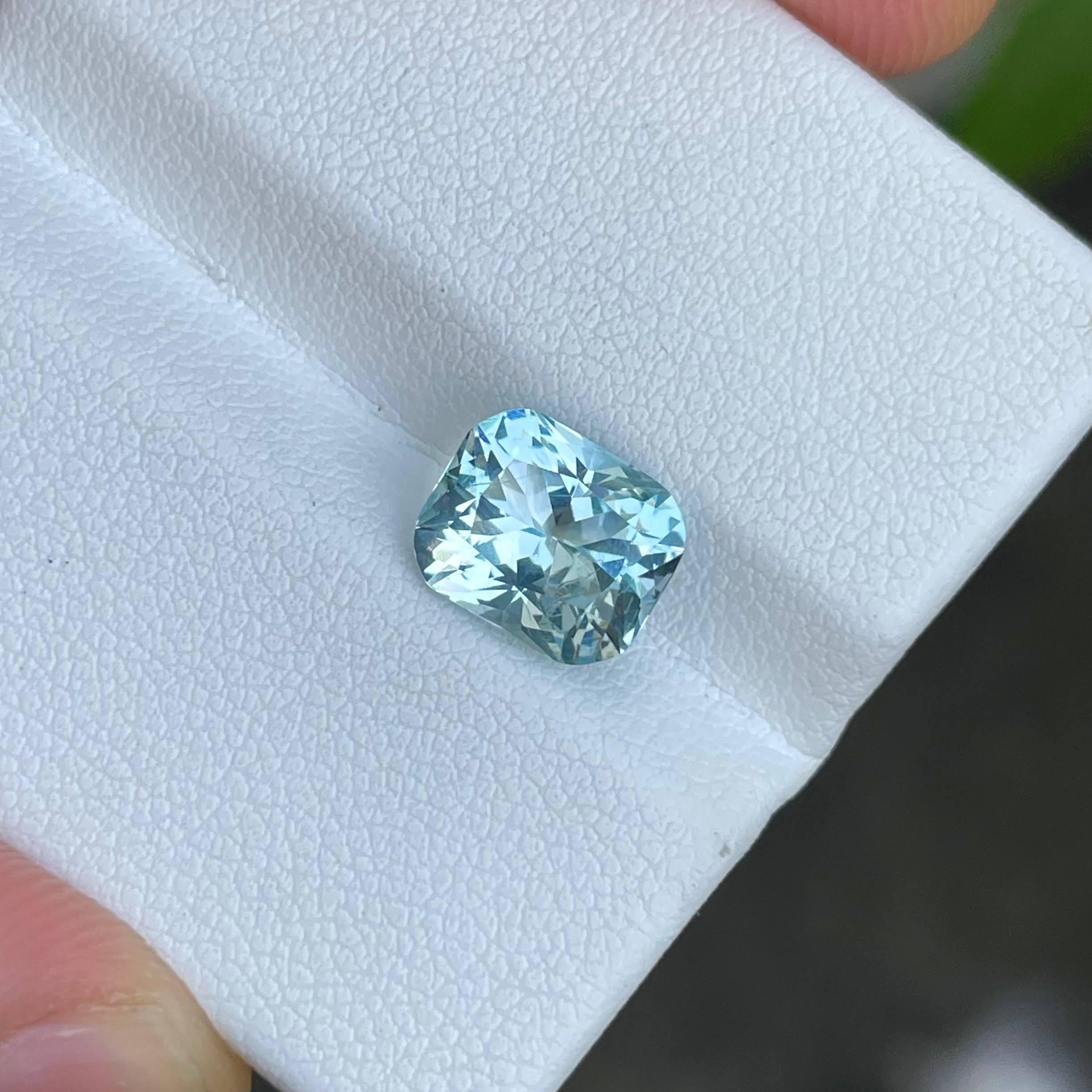 2.55 Carat Natural Loose Sea Blue Aquamarine Cushion Cut Nigerian Gemstone For Sale 2