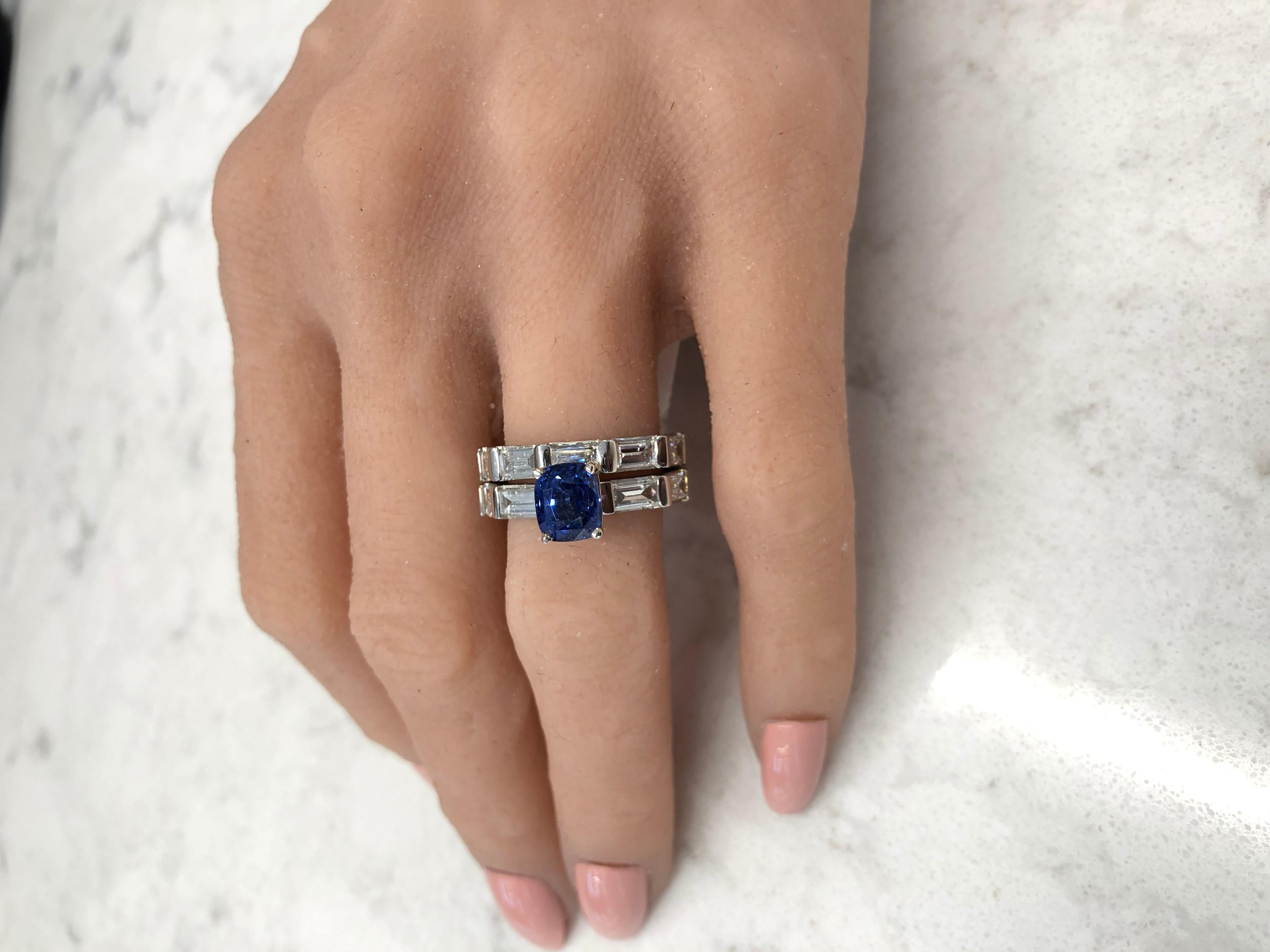 AGL Certified  2.55 Carat Natural Sapphire & Diamond Ring Set in Platinum In New Condition In Chicago, IL