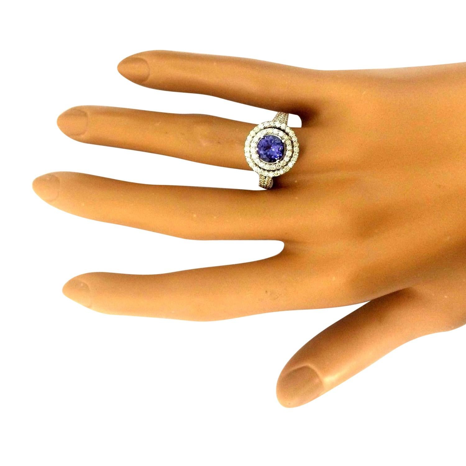 Women's Natural Tanzanite 14 Karat Solid White Gold Diamond Ring For Sale