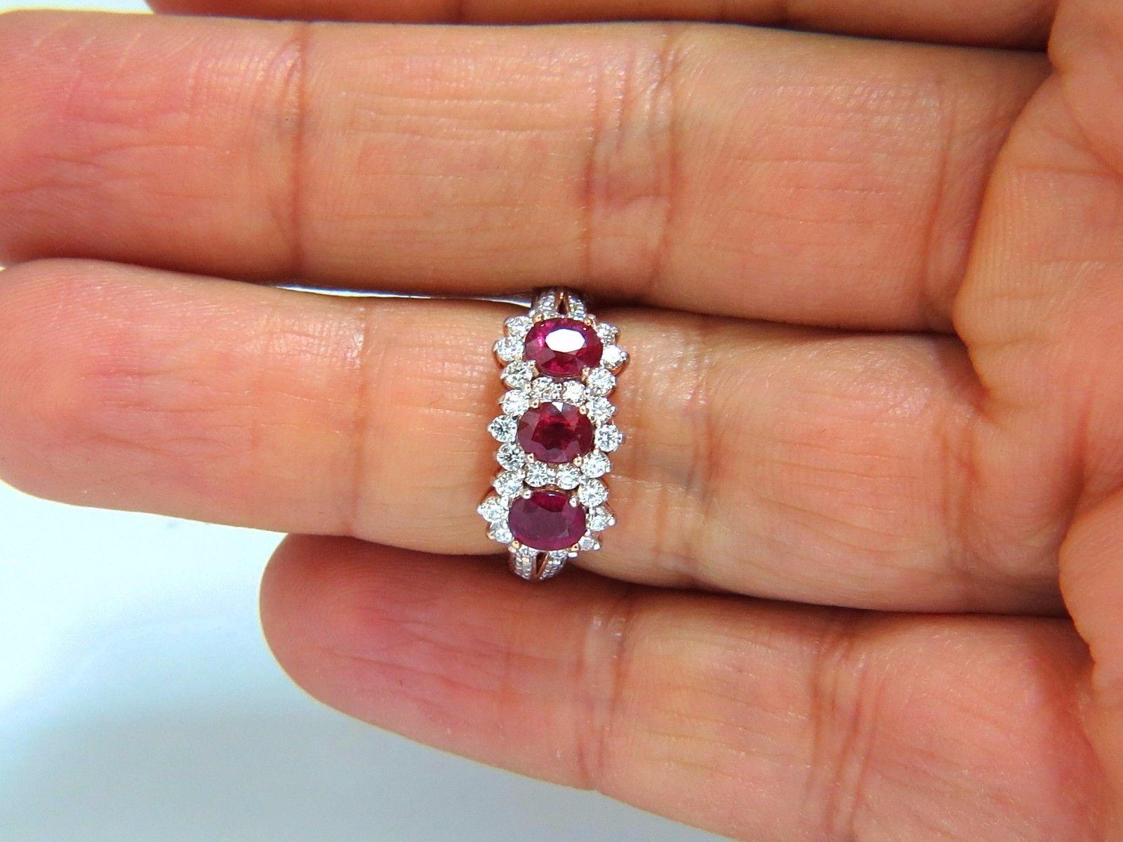 2.55 Carat Natural Vivid Red Ruby Diamonds Ring 14 Karat Three-Stone Halo Class In New Condition In New York, NY