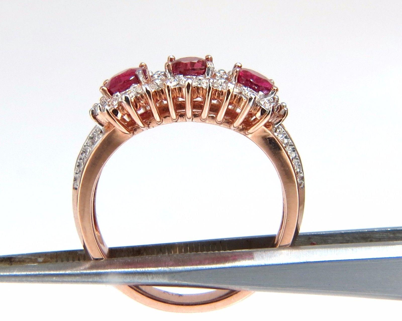 Women's or Men's 2.55 Carat Natural Vivid Red Ruby Diamonds Ring 14 Karat Three-Stone Halo Class