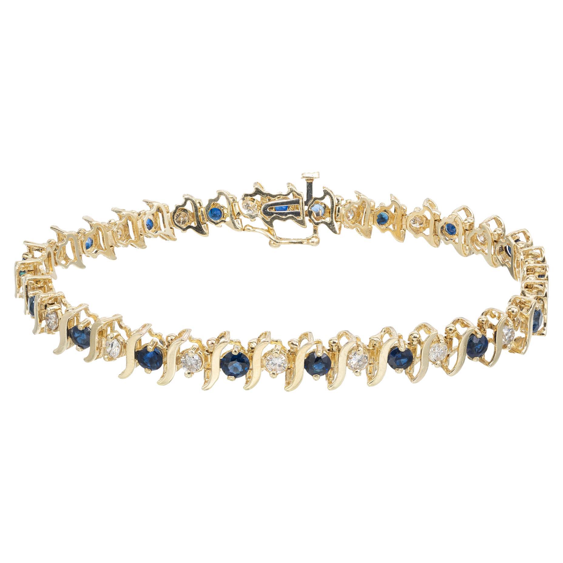 2.55 Carat Round Sapphire Diamond Yellow Gold S Link Bracelet  For Sale