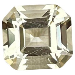 2.55 Carats Light Yellow Loose Scapolite Stone Asscher Cut Tanzanian Gemstone (pierre précieuse tanzanienne)