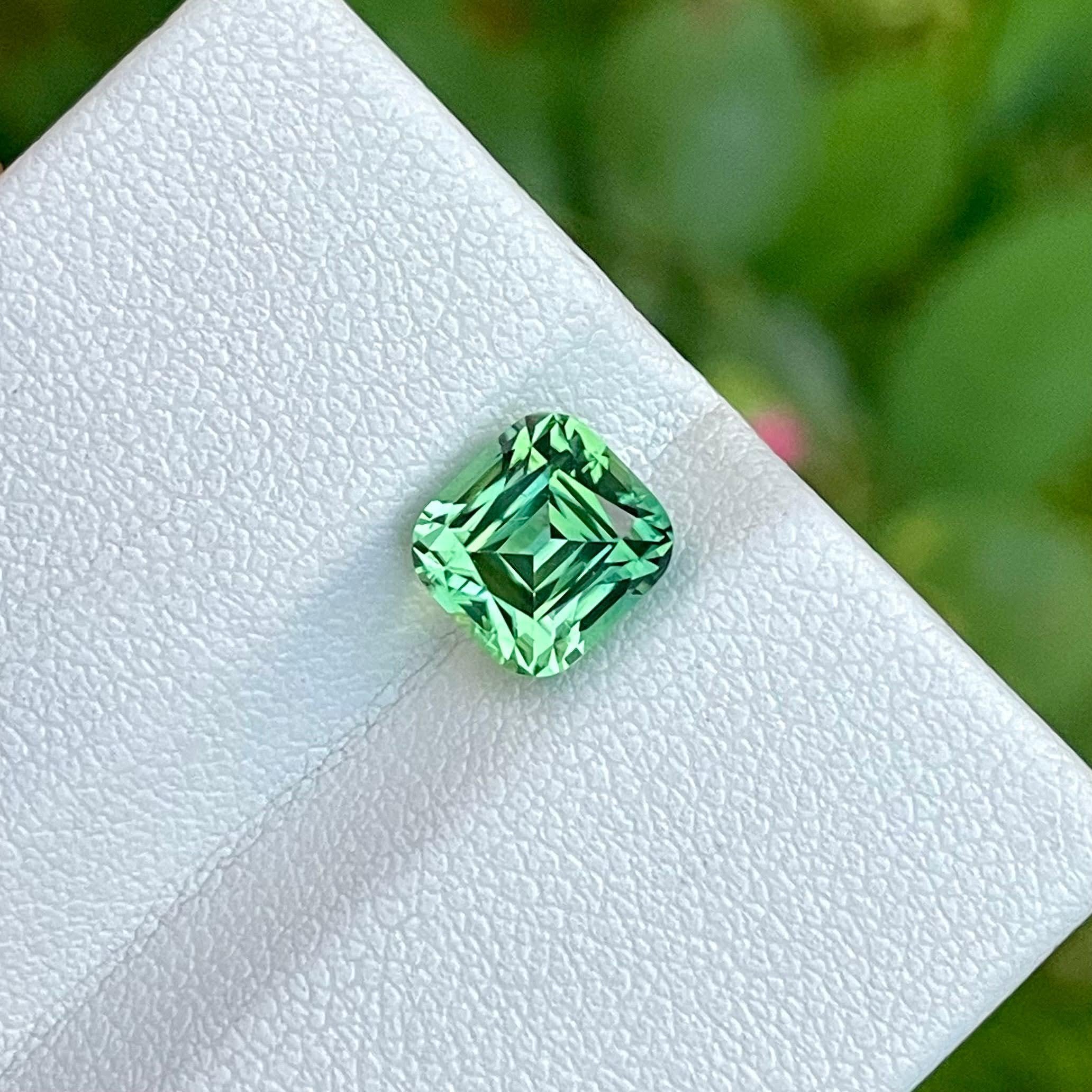 2,55 Karat Mintgrüner Turmalin Stein Cushion Cut Afghanistan Edelstein für Damen oder Herren im Angebot