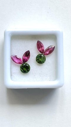 2,55 Karat gemischtes Turmalin-Paar, grüner und rosa Turmalin