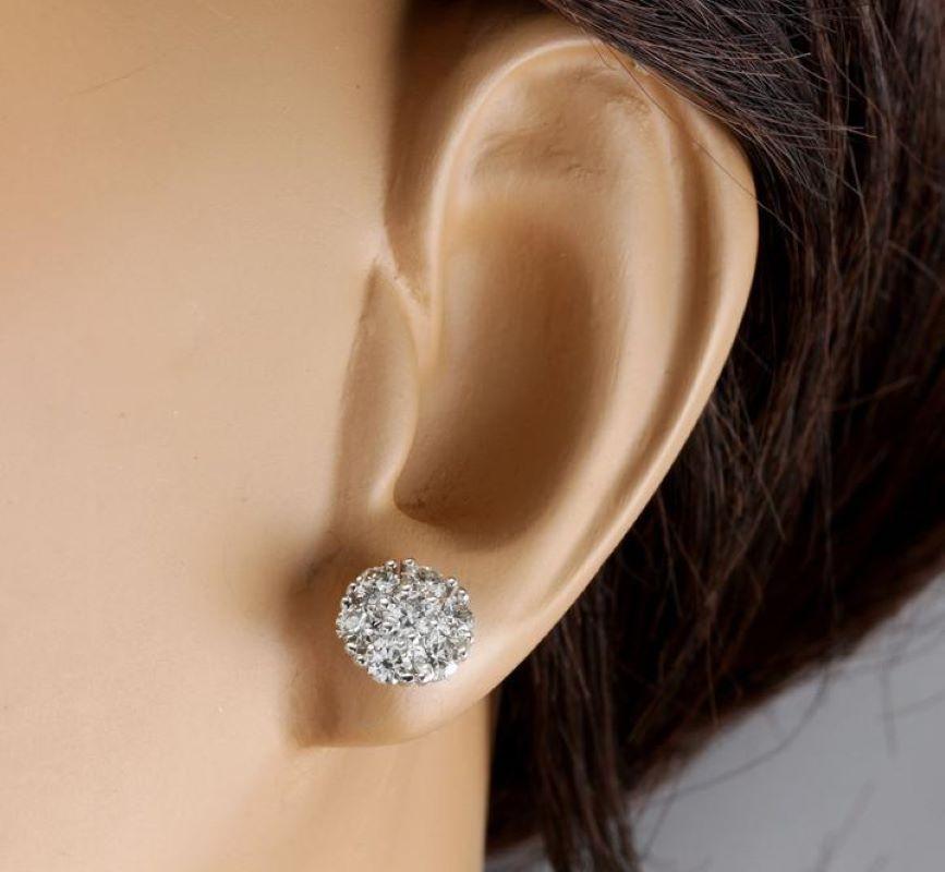 2.55 Carat Natural Diamond 14 Karat Solid White Gold Stud Earrings In New Condition For Sale In Los Angeles, CA