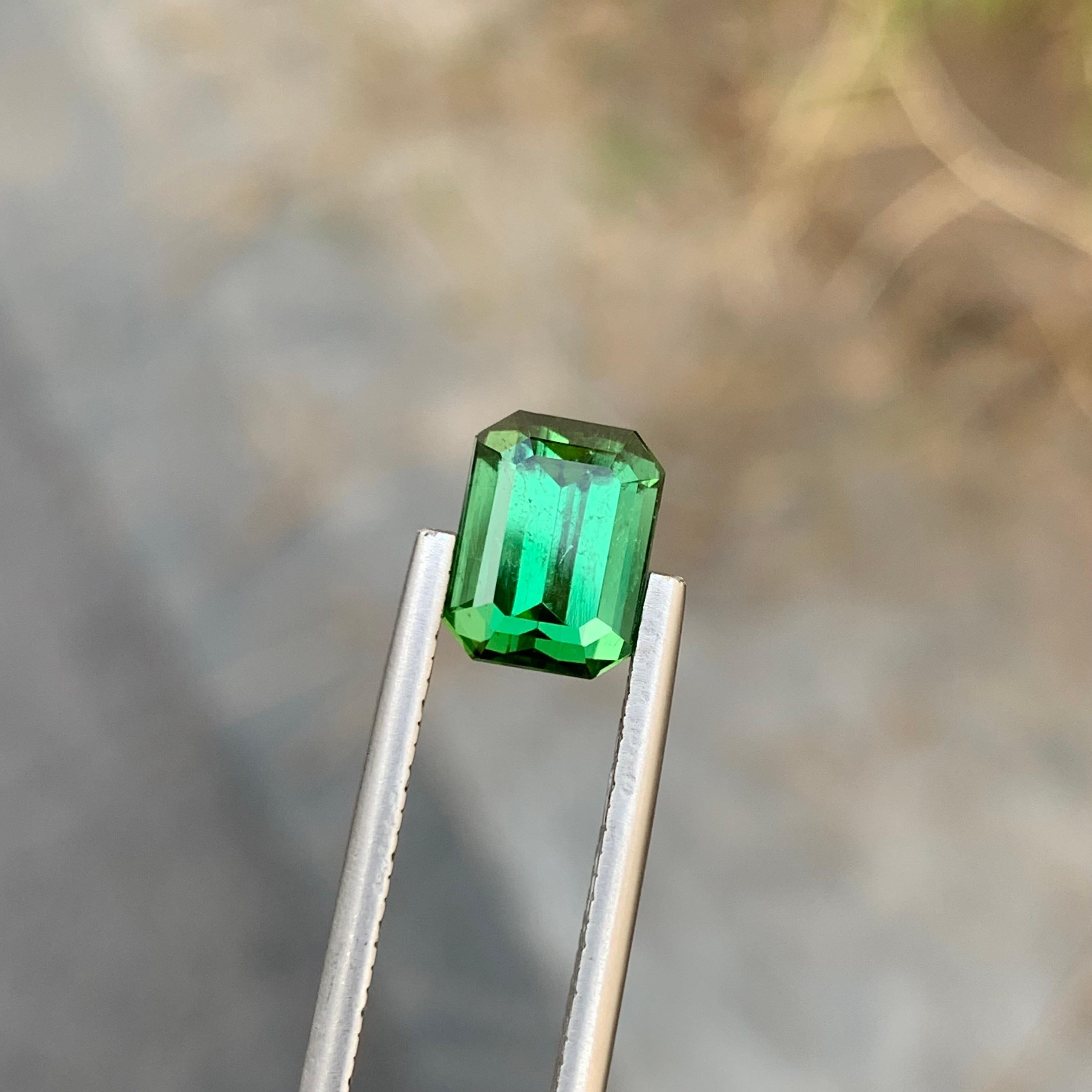 2.55 Carats Natural Loose Emerald Shape Green Tourmaline Gem For Ring  For Sale 5