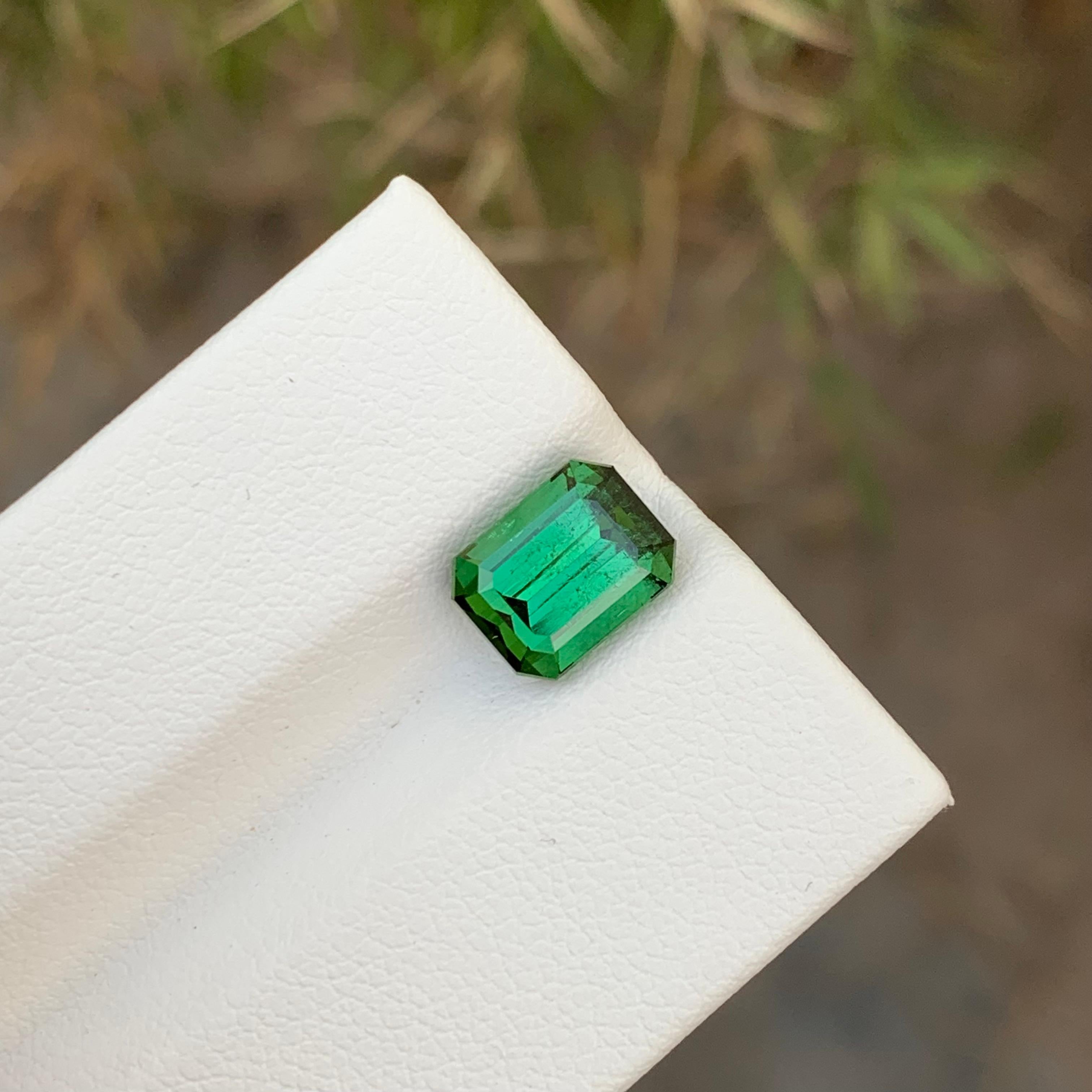 Women's or Men's 2.55 Carats Natural Loose Emerald Shape Green Tourmaline Gem For Ring  For Sale