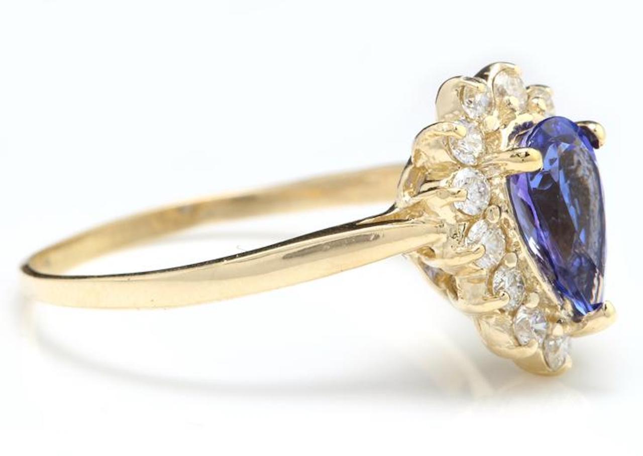 Mixed Cut 2.55 Carat Natural Splendid Tanzanite and Diamond 14K Solid Yellow Gold Ring For Sale