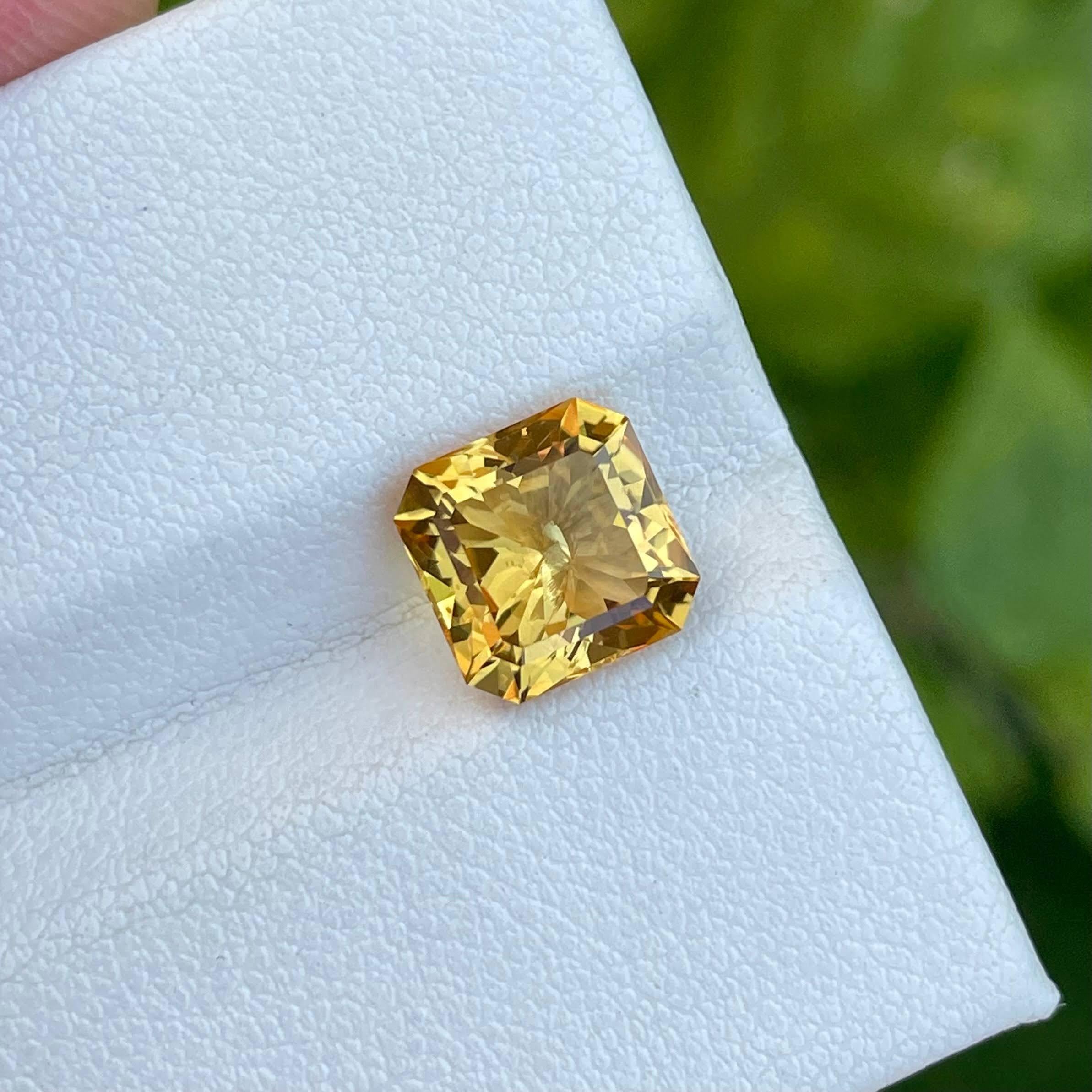Weight 2.55 carats 
Dimensions 8.3x8.3x5.7 mm 
Treatment none 
Origin Brazil 
Clarity SI 
Shape octagon 
Cut Asscher 



Imbued with the fiery hues of a Brazilian sunset, this exquisite orange citrine stone captivates with its radiant beauty.