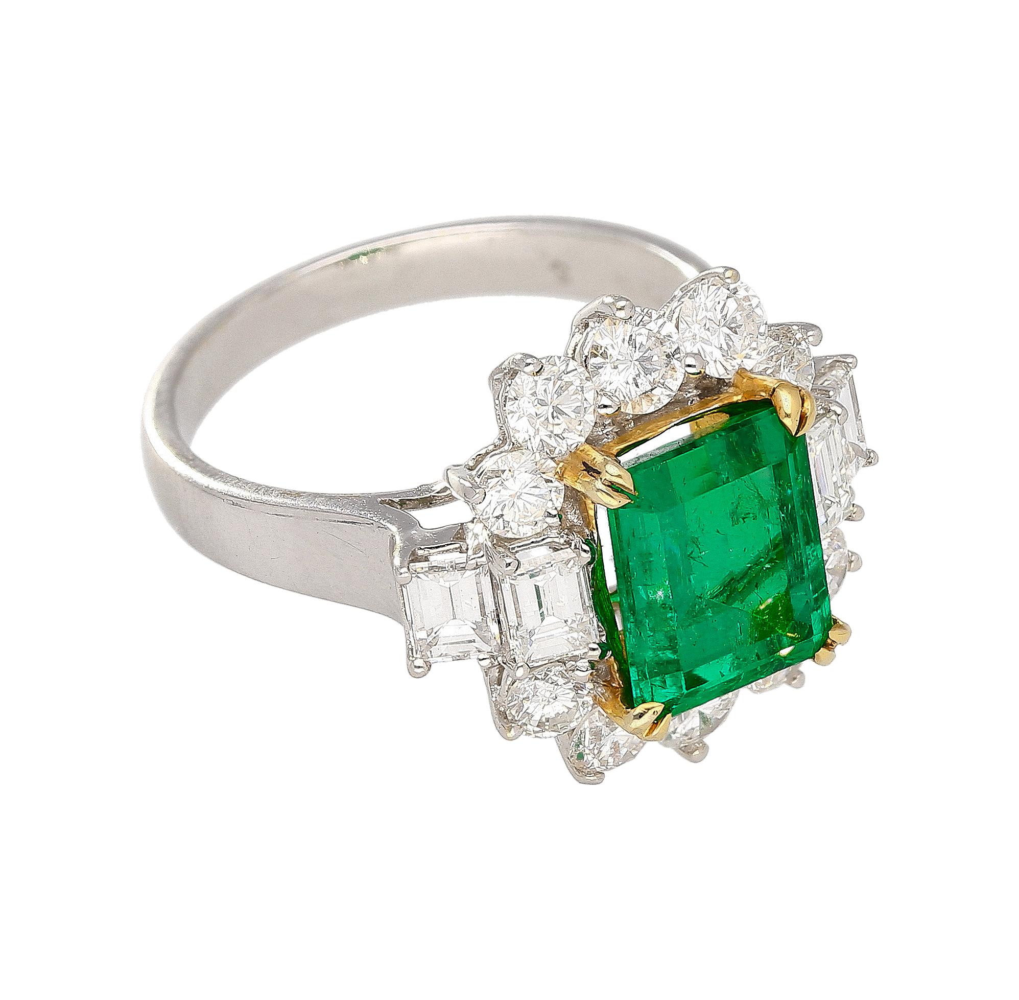 Women's 2.55 Colombian Emerald With Round & Emerald Cut Diamonds Sides Ring in 18K Gold For Sale
