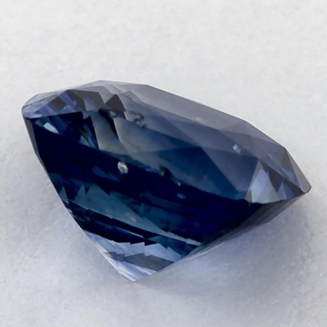 2.55 Karat Blauer Saphir Cushion Loser Edelstein im Angebot 1