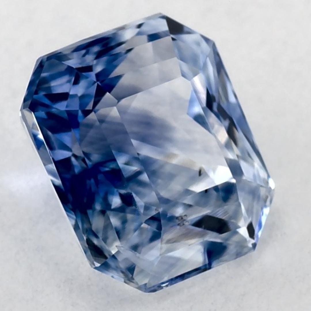 Taille radiant Pierre précieuse taille radiant saphir bleu 2.55 carats en vente