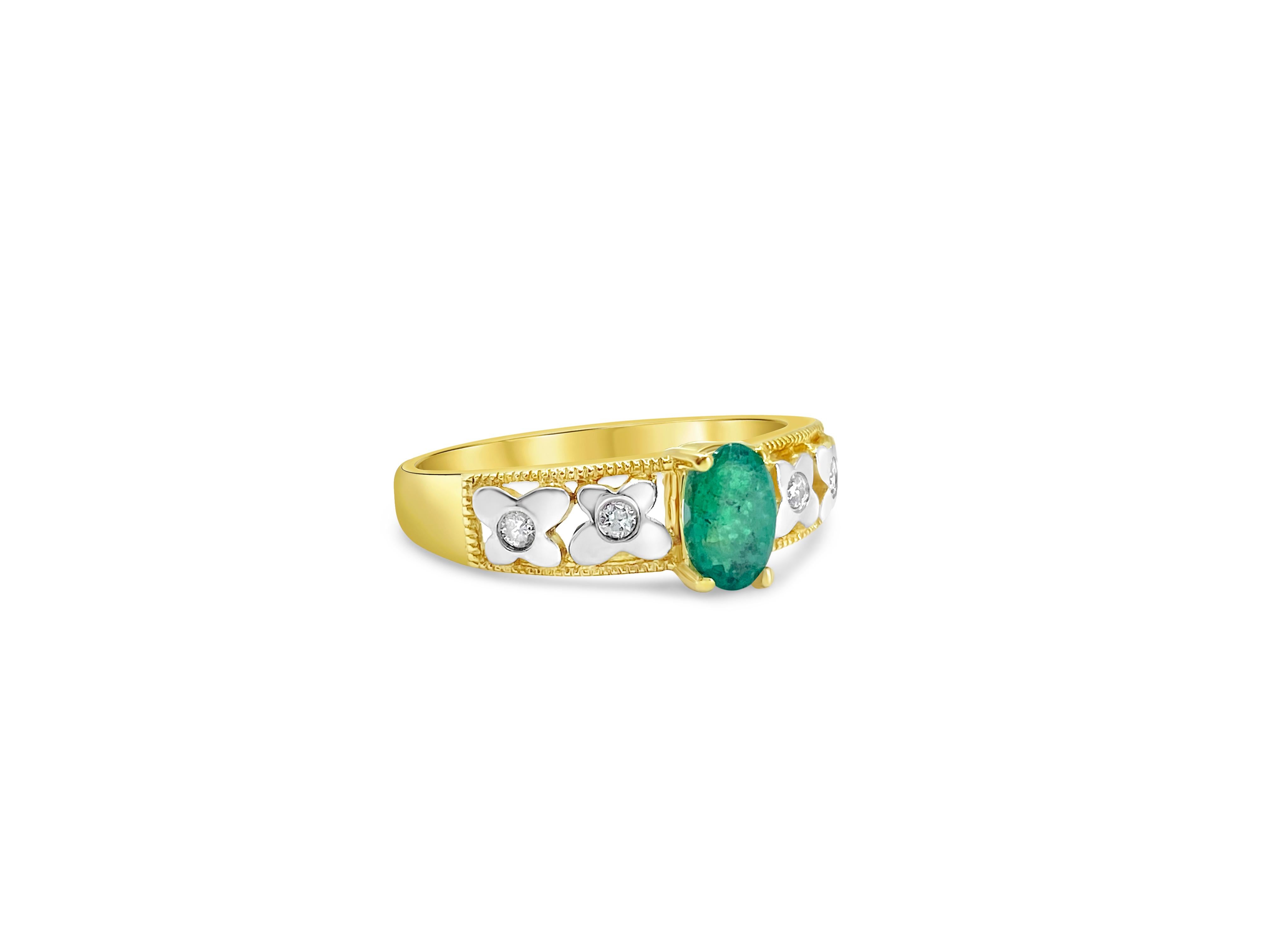2.55 CT Emerald Diamond Cocktail Ring For Her In Excellent Condition For Sale In Miami, FL