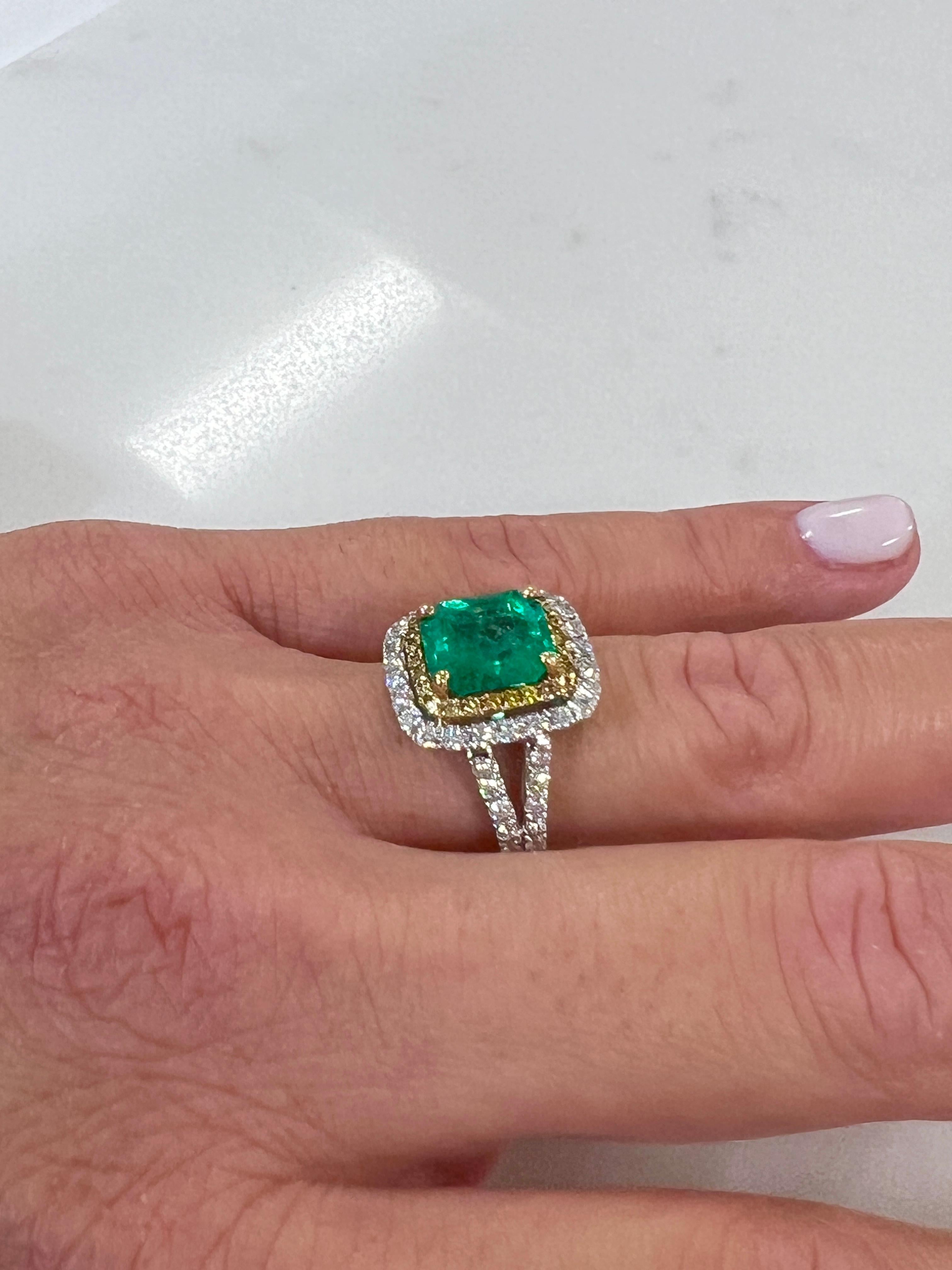 3.56 ct Natural Emerald & Diamond Ring For Sale 1