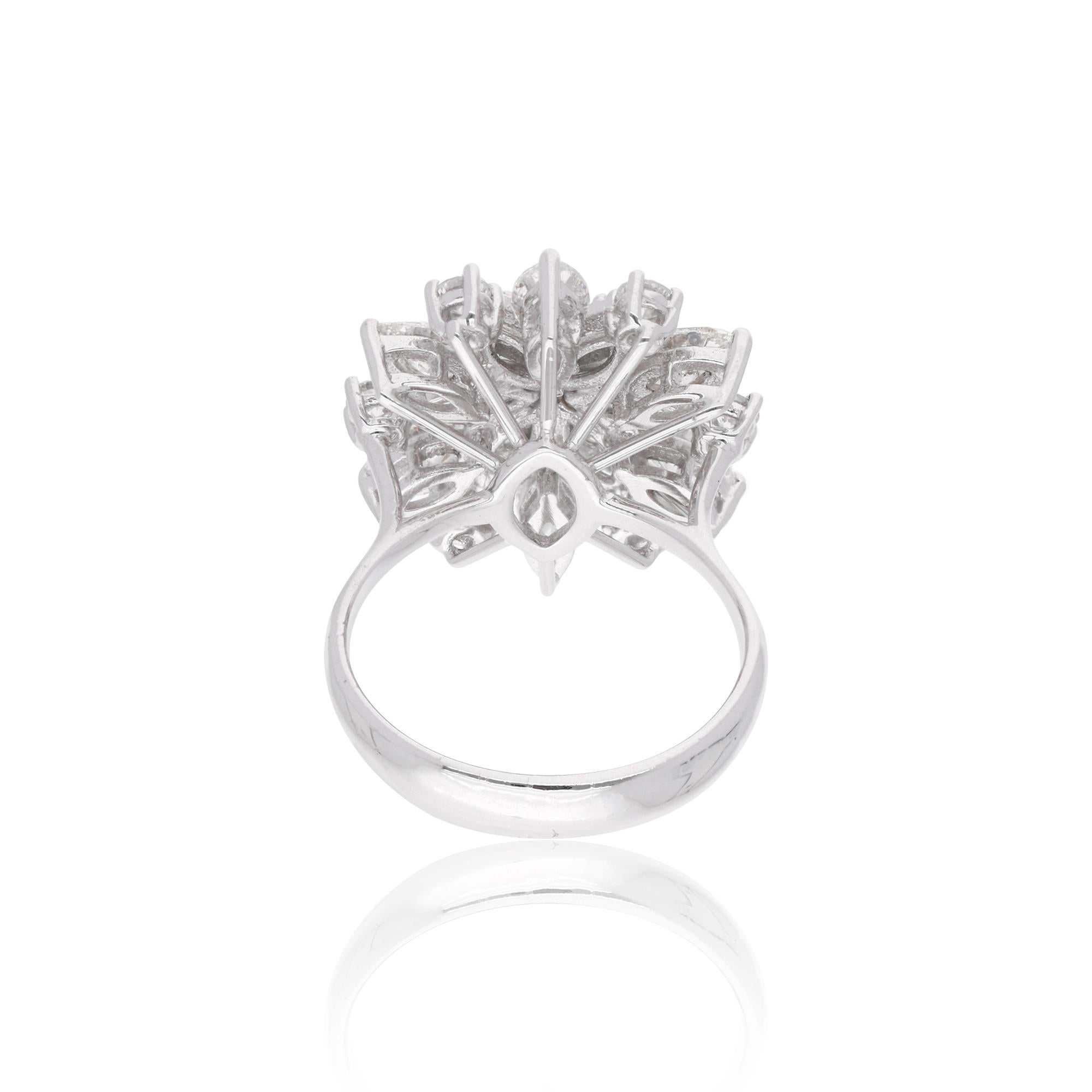 Im Angebot: 2,55 CTW SI/H Diamant-Cluster-Cocktailring für Frauen aus 18k Weißgold () 4