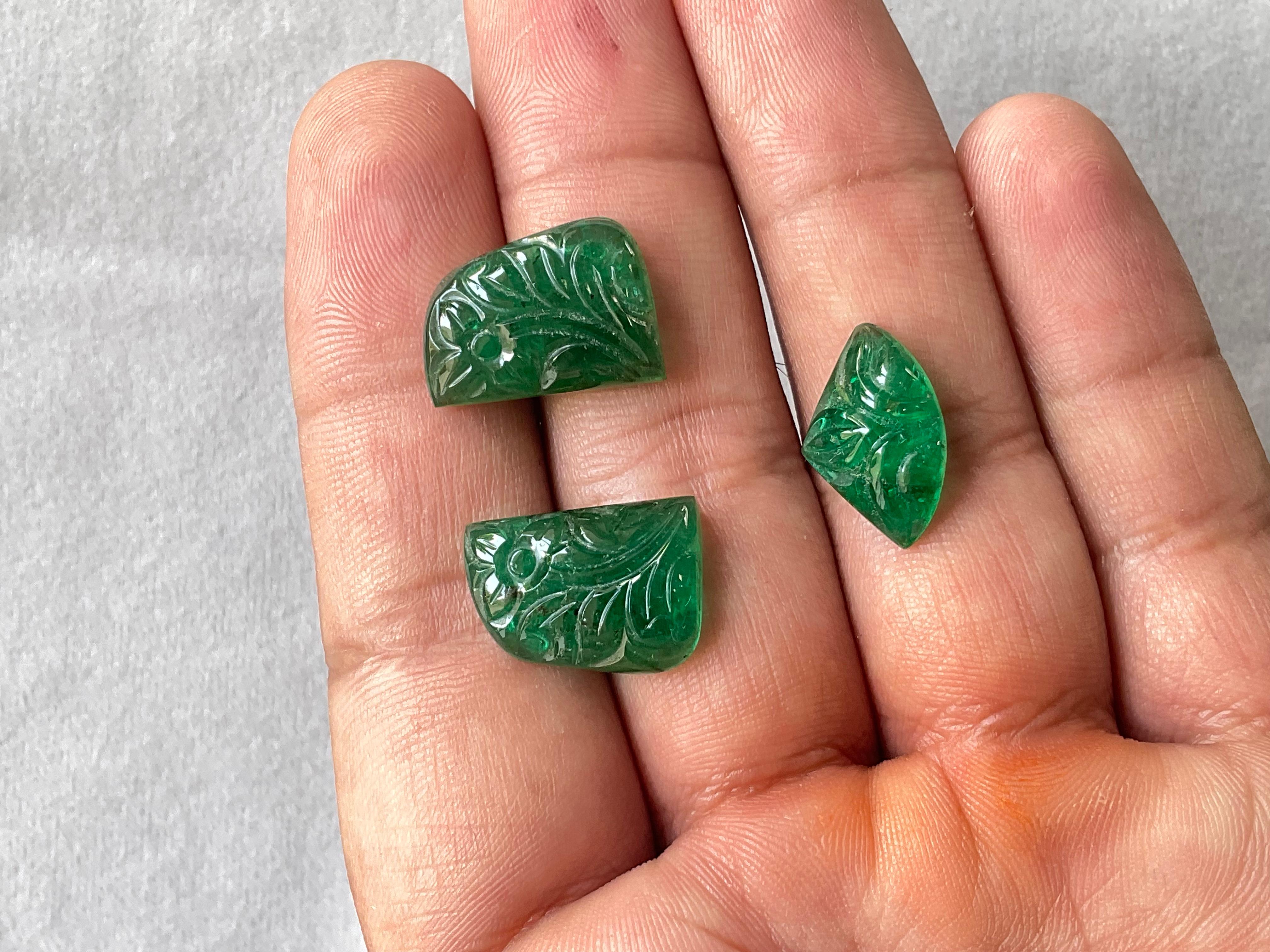 25.53 Carats Zambian Emerald 3 Pieces Carved For Jewelry Natural Gemstone For Sale 2