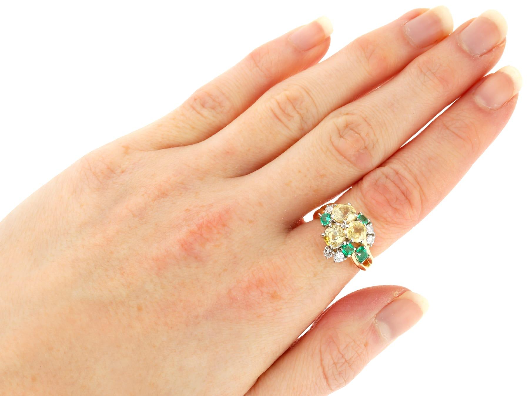 2.55Ct Yellow Sapphire Emerald Diamond 18k Yellow Gold Dress Ring, Circa 1960 For Sale 3