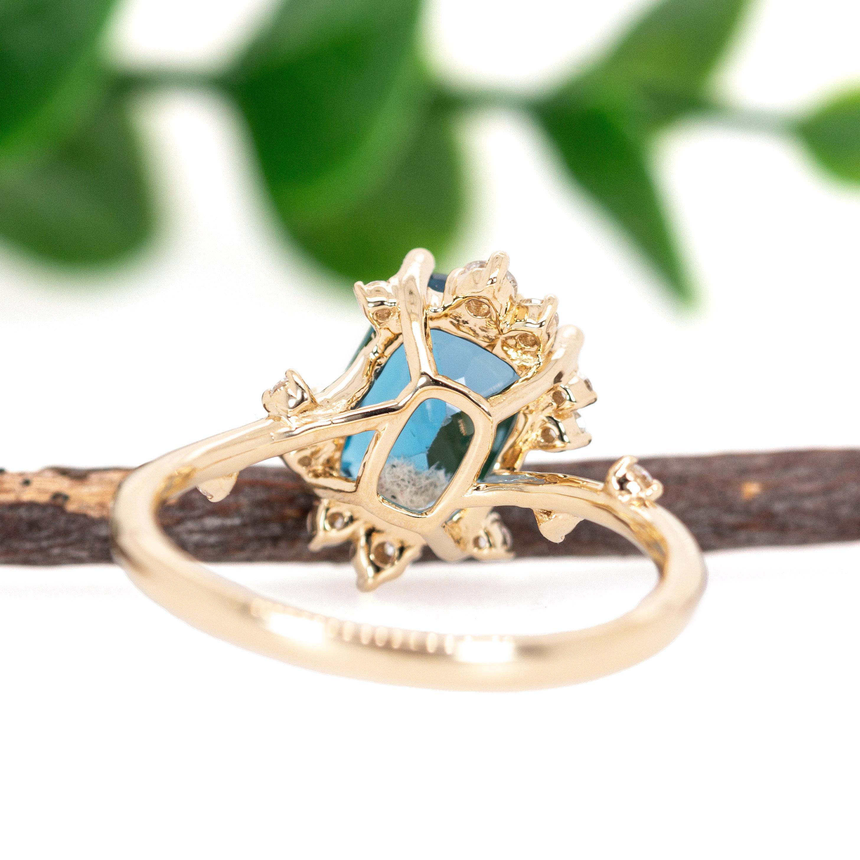 2,55cts Anillo de topacio azul de Londres con diamantes naturales en oro macizo de 14 quilates  CU 9x7mm en venta 1