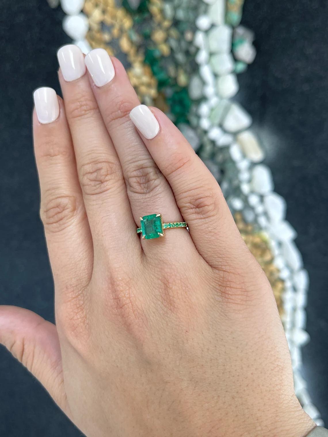 2.55tcw 14K Lush Vivid Green Emerald Cut Emerald & Round Emerald Accent Ring For Sale 3