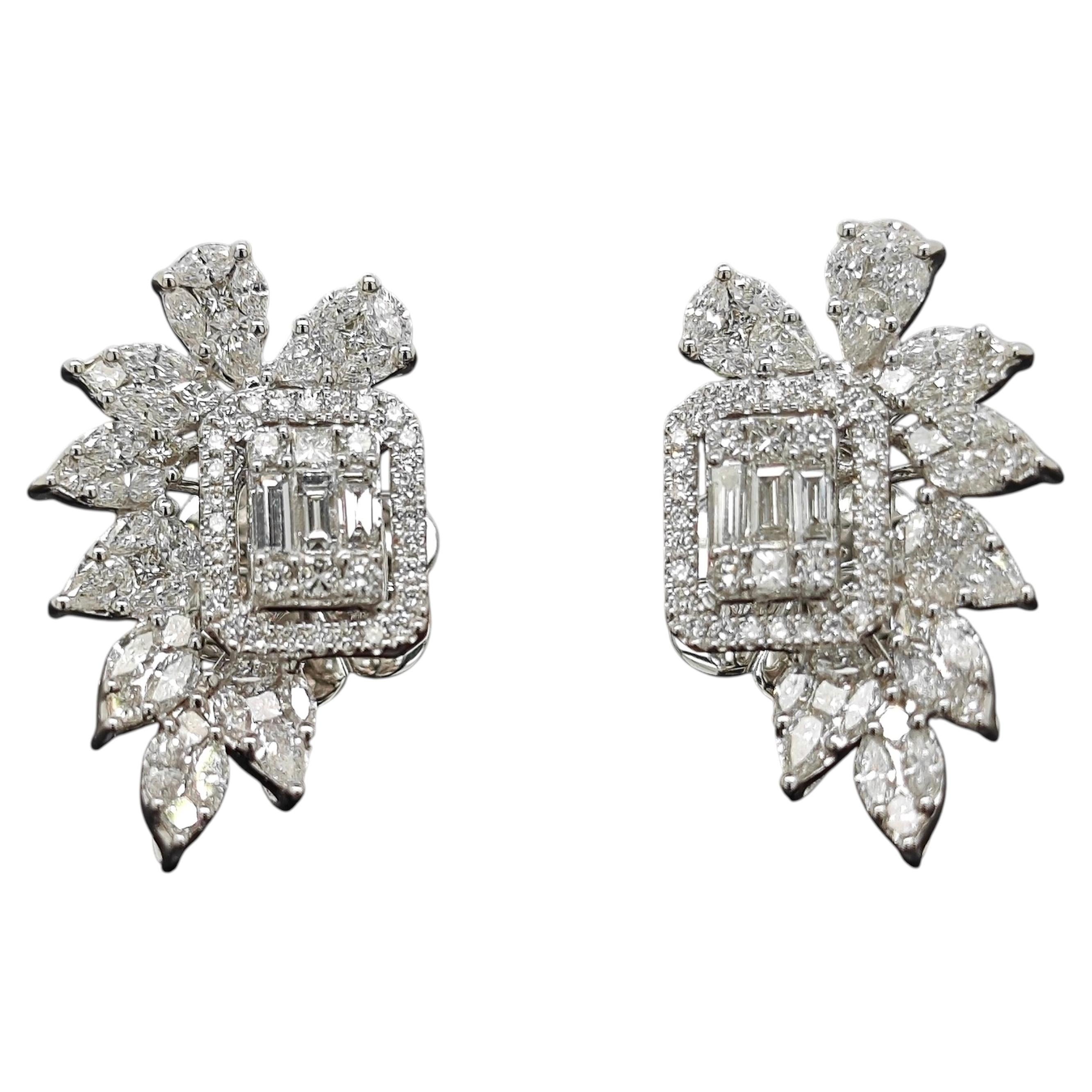 2.56 Carat Diamond White Gold Earrings