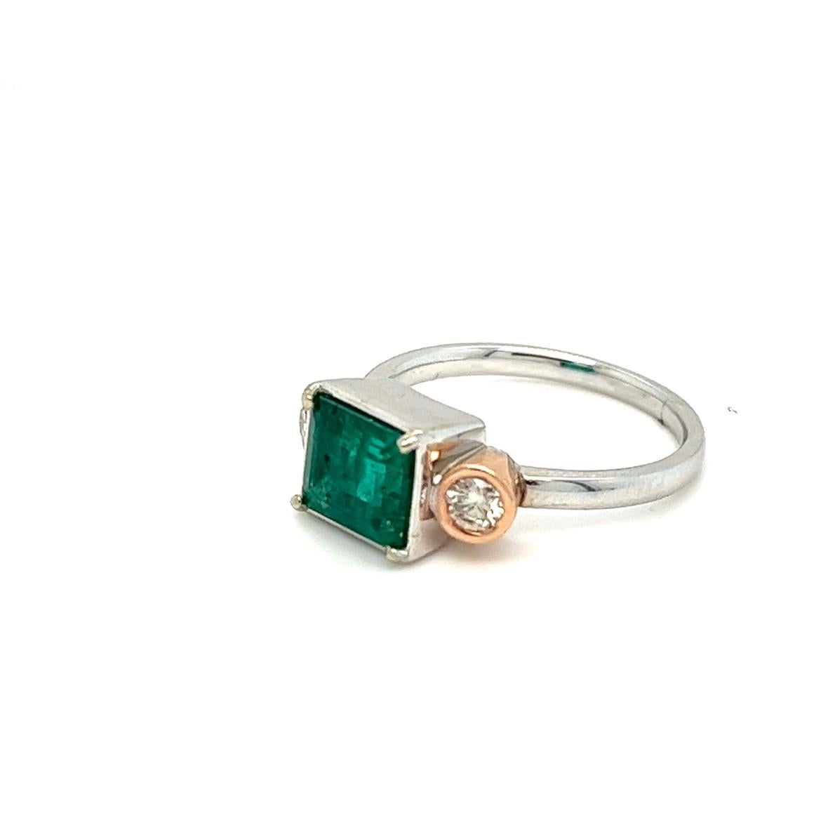 2.56 Carat Emerald and 0.30 Carat Diamond Trendy Ring For Sale 4
